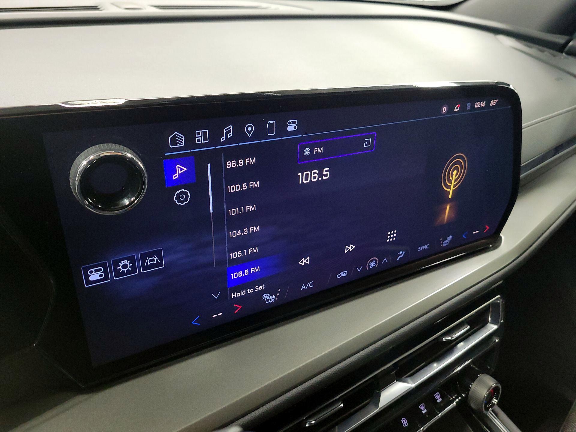 Thumbnail: 2025 Chevrolet Traverse - 15