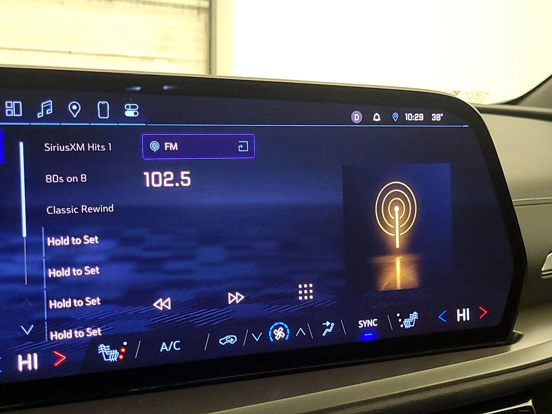 Thumbnail: 2025 Chevrolet Traverse - 15