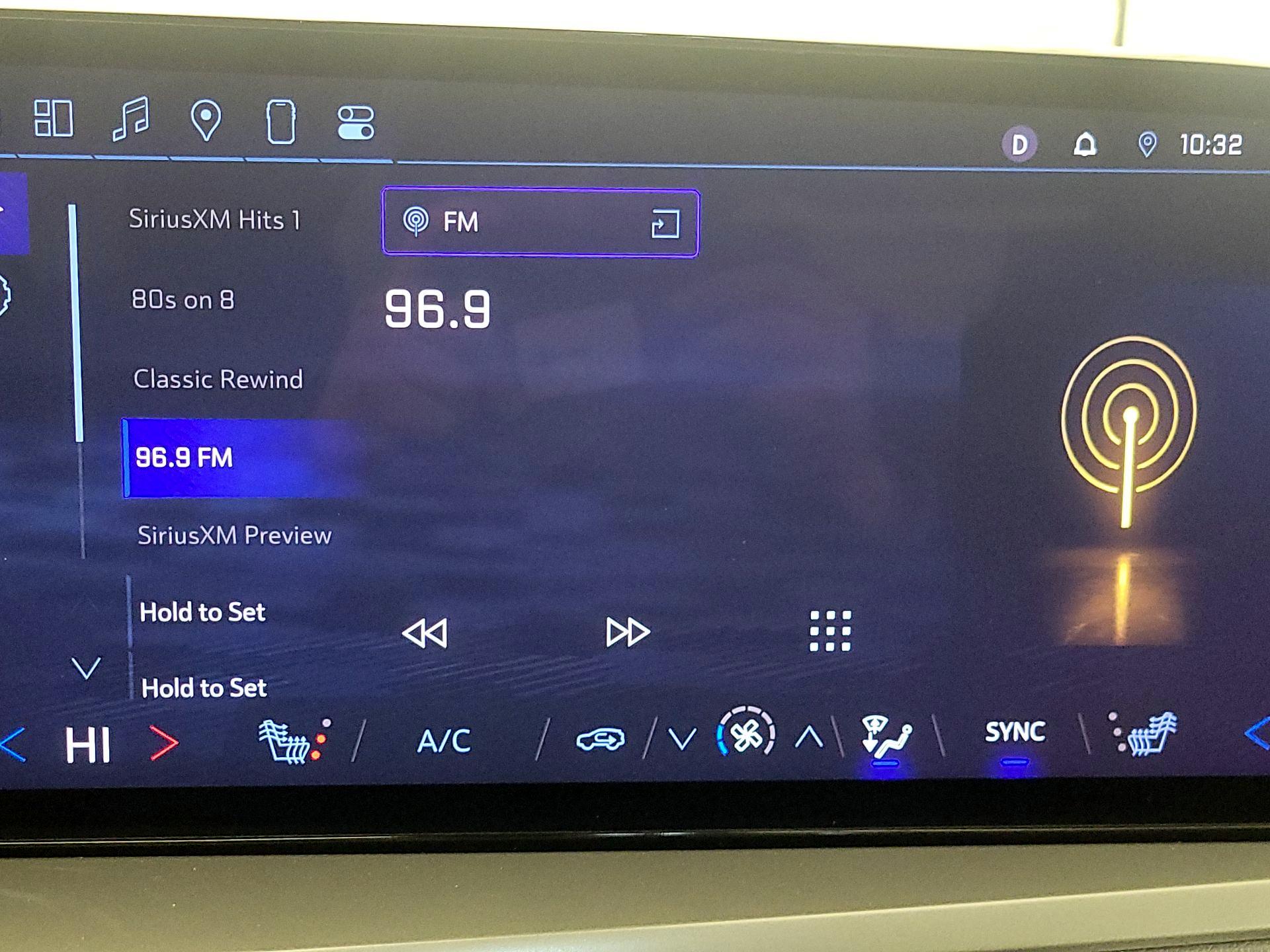 Thumbnail: 2025 Chevrolet Traverse - 15