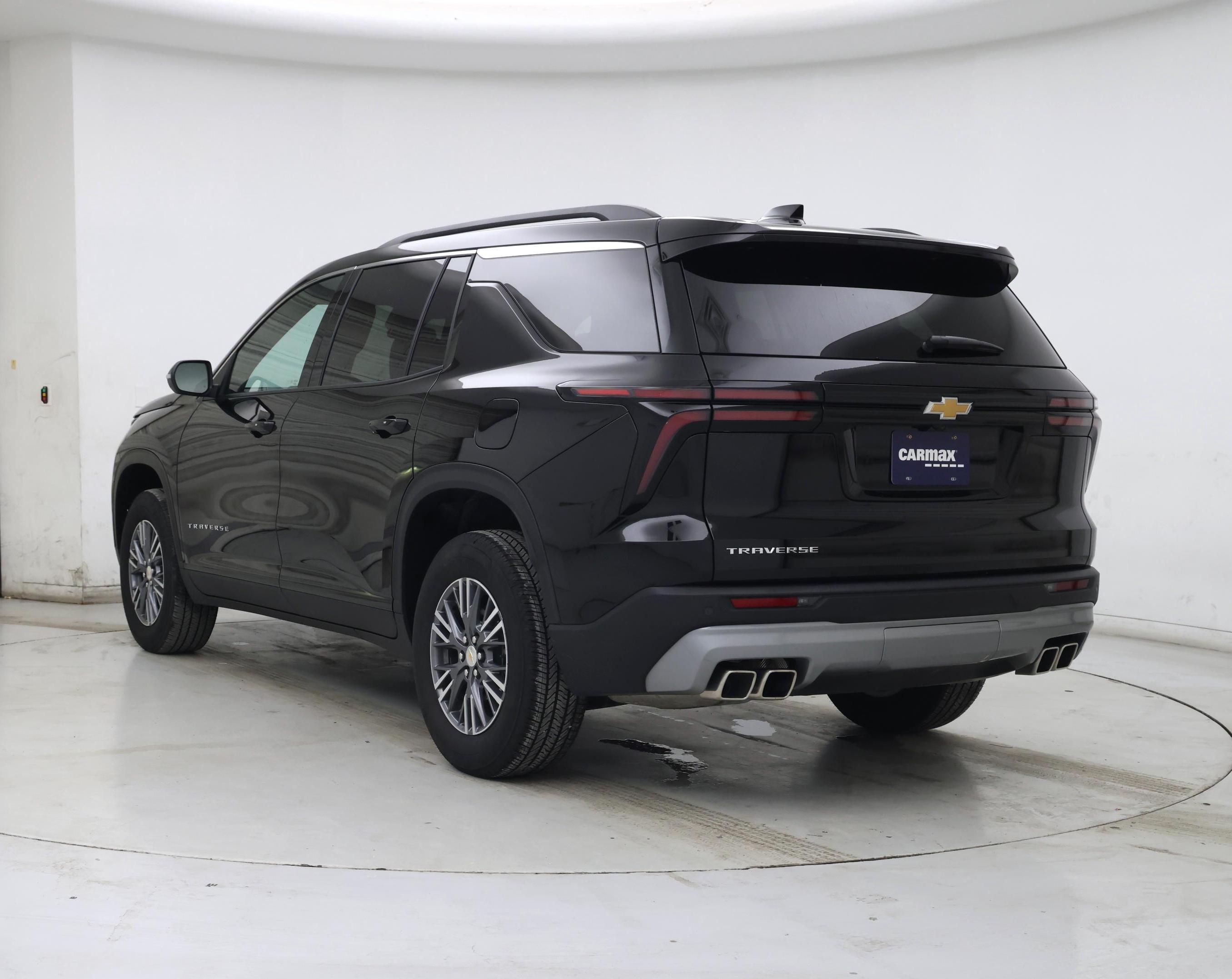 Thumbnail: 2025 Chevrolet Traverse - 2