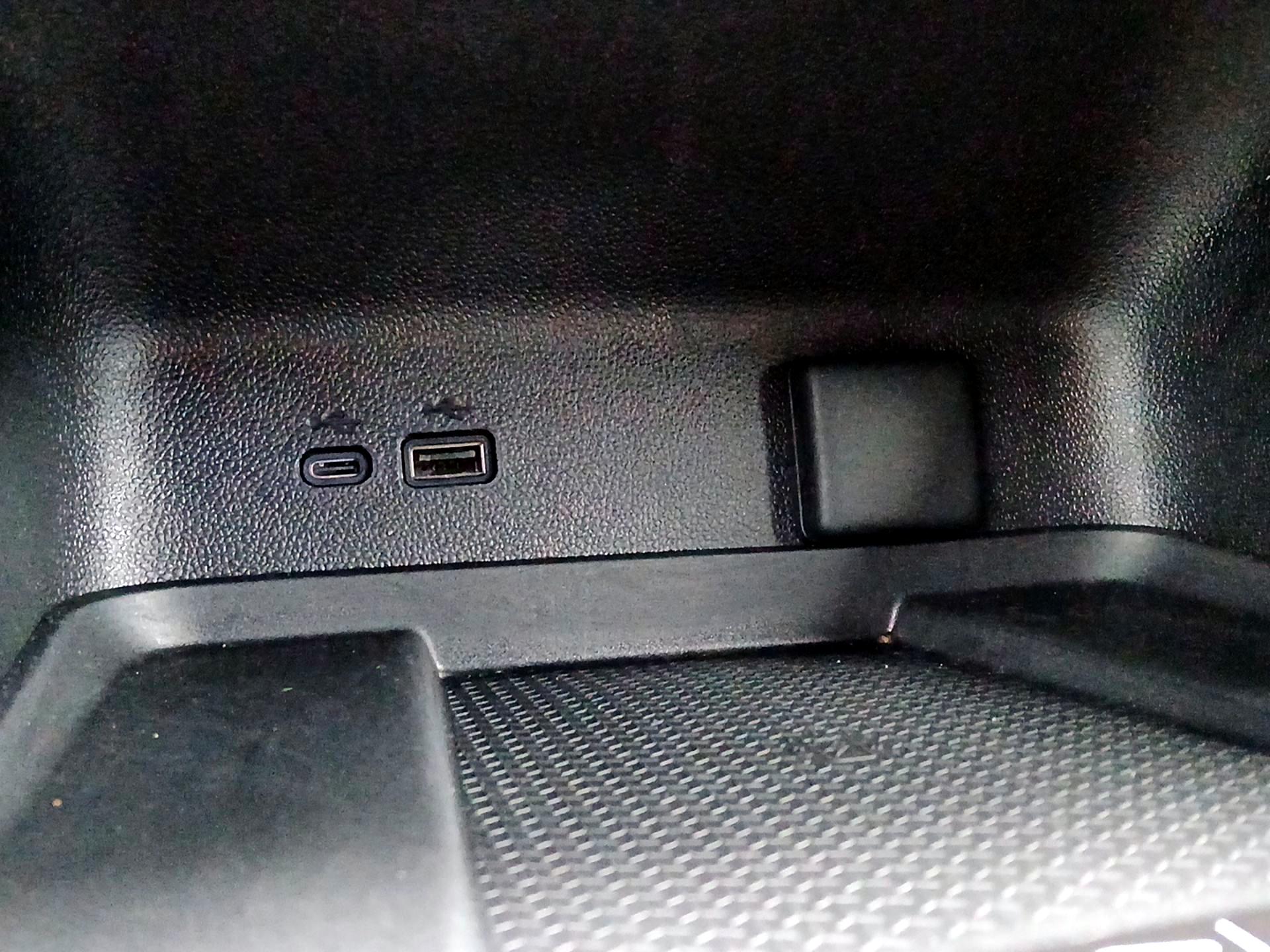 Thumbnail: 2025 Chevrolet Traverse - 19