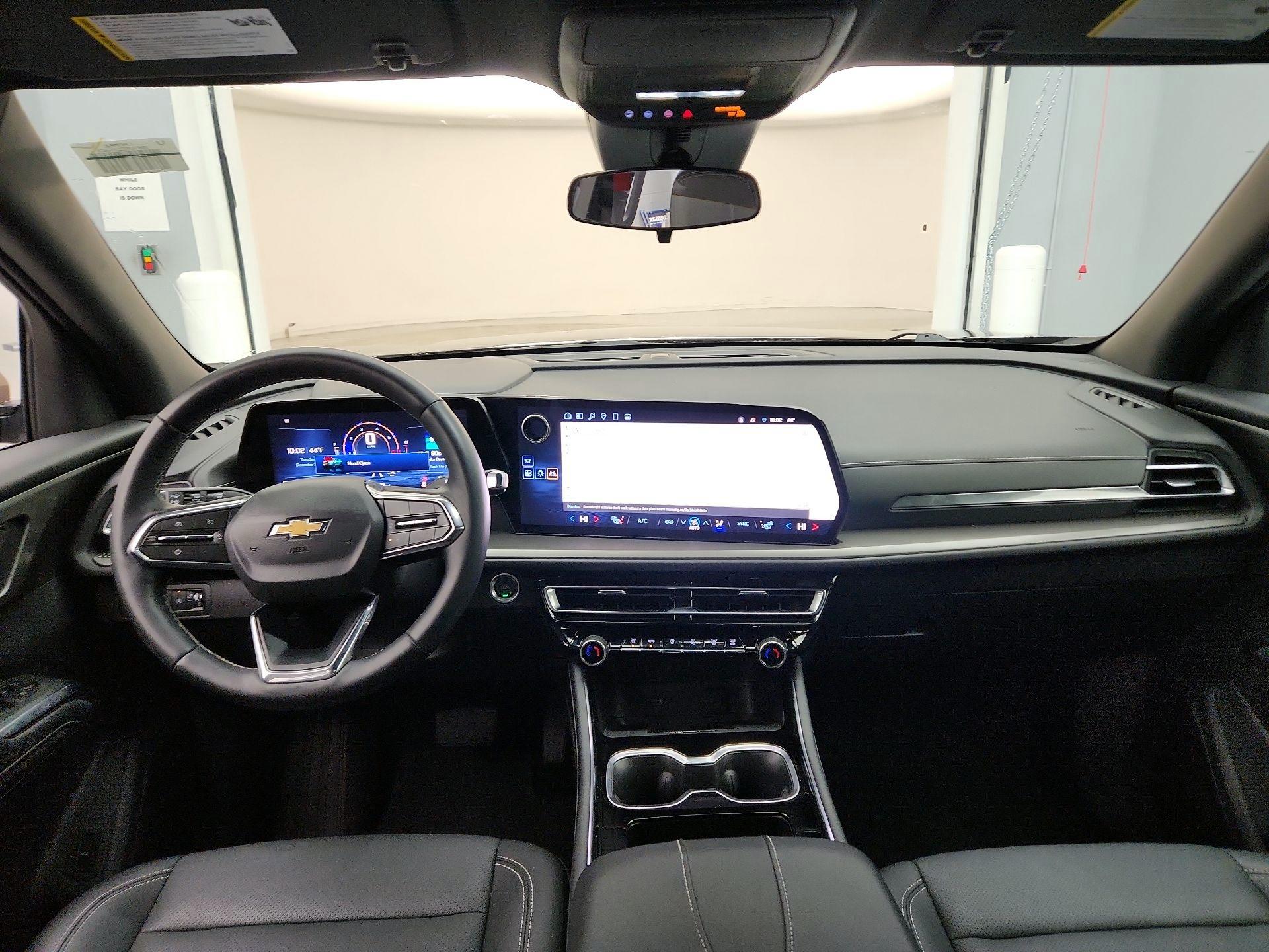 Thumbnail: 2025 Chevrolet Traverse - 9