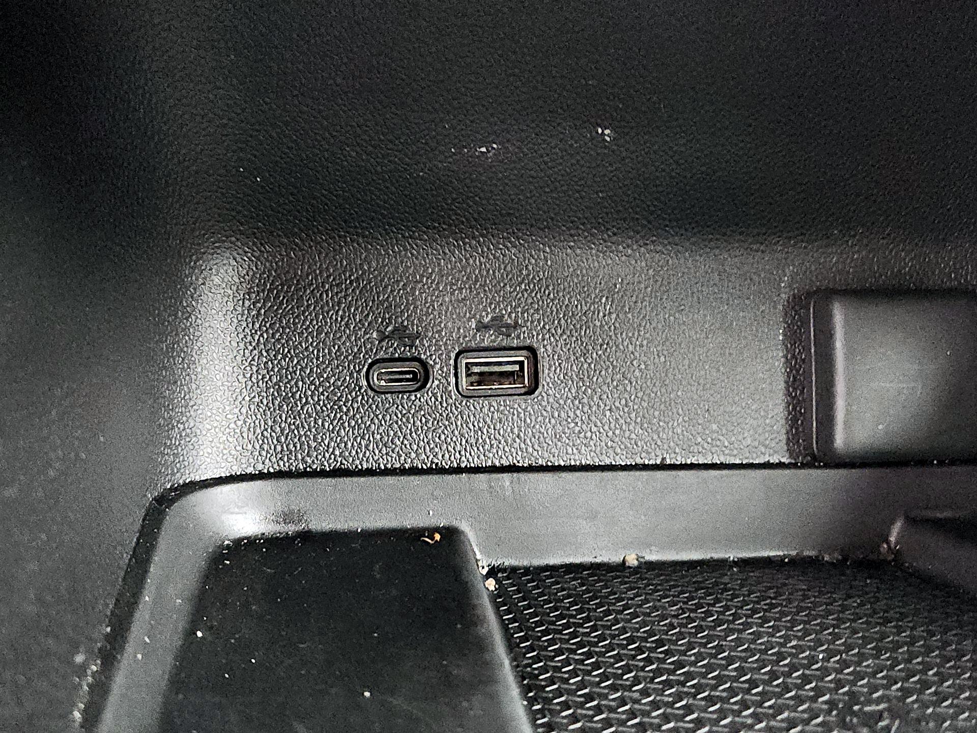 Thumbnail: 2025 Chevrolet Traverse - 19