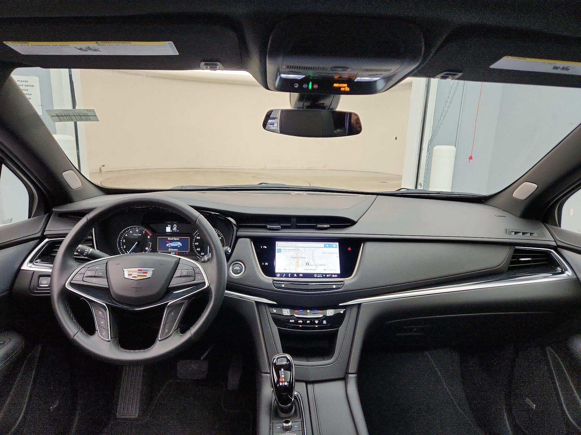 Thumbnail: 2025 Cadillac XT5 - 9