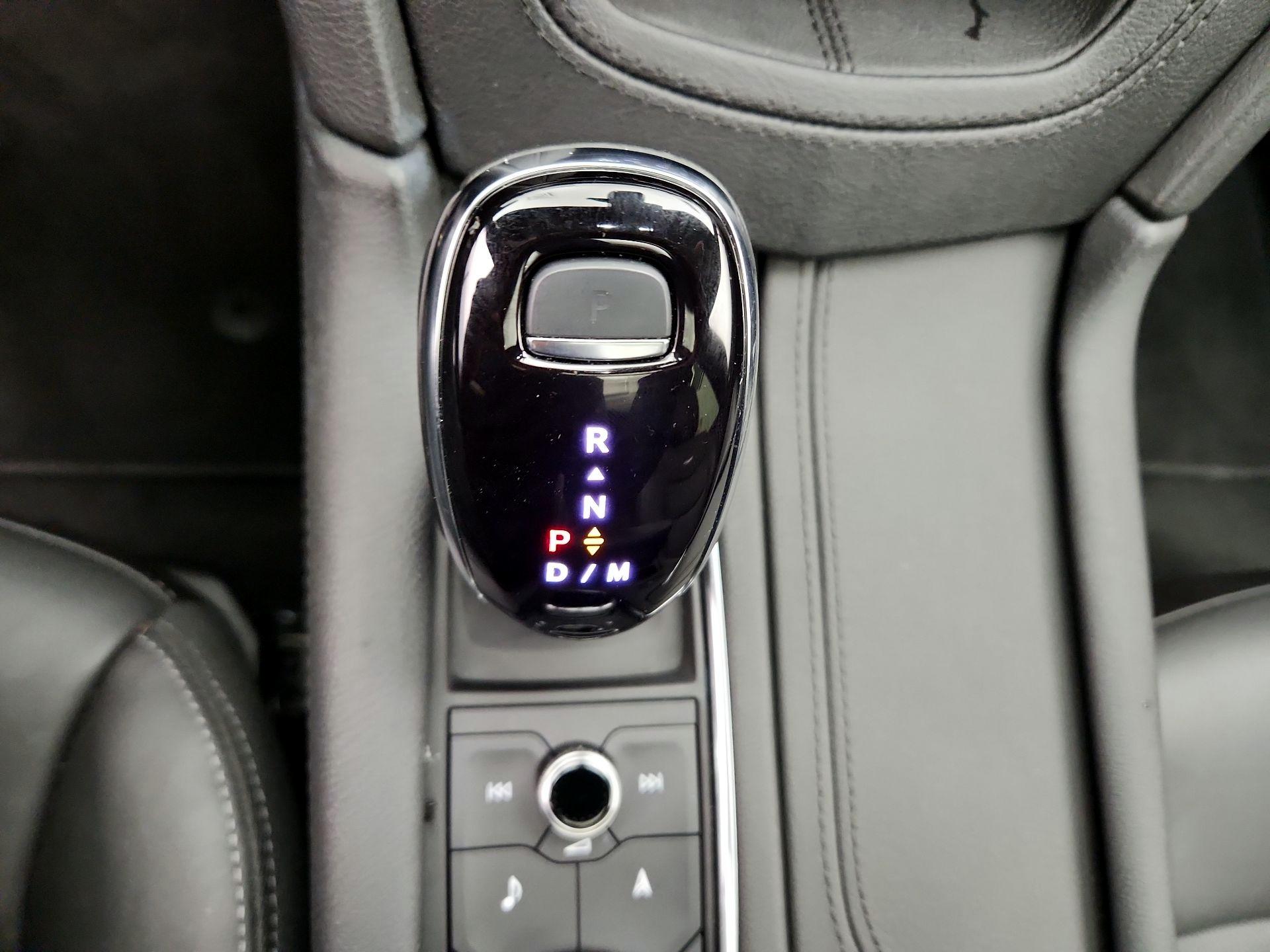 Thumbnail: 2025 Cadillac XT5 - 18