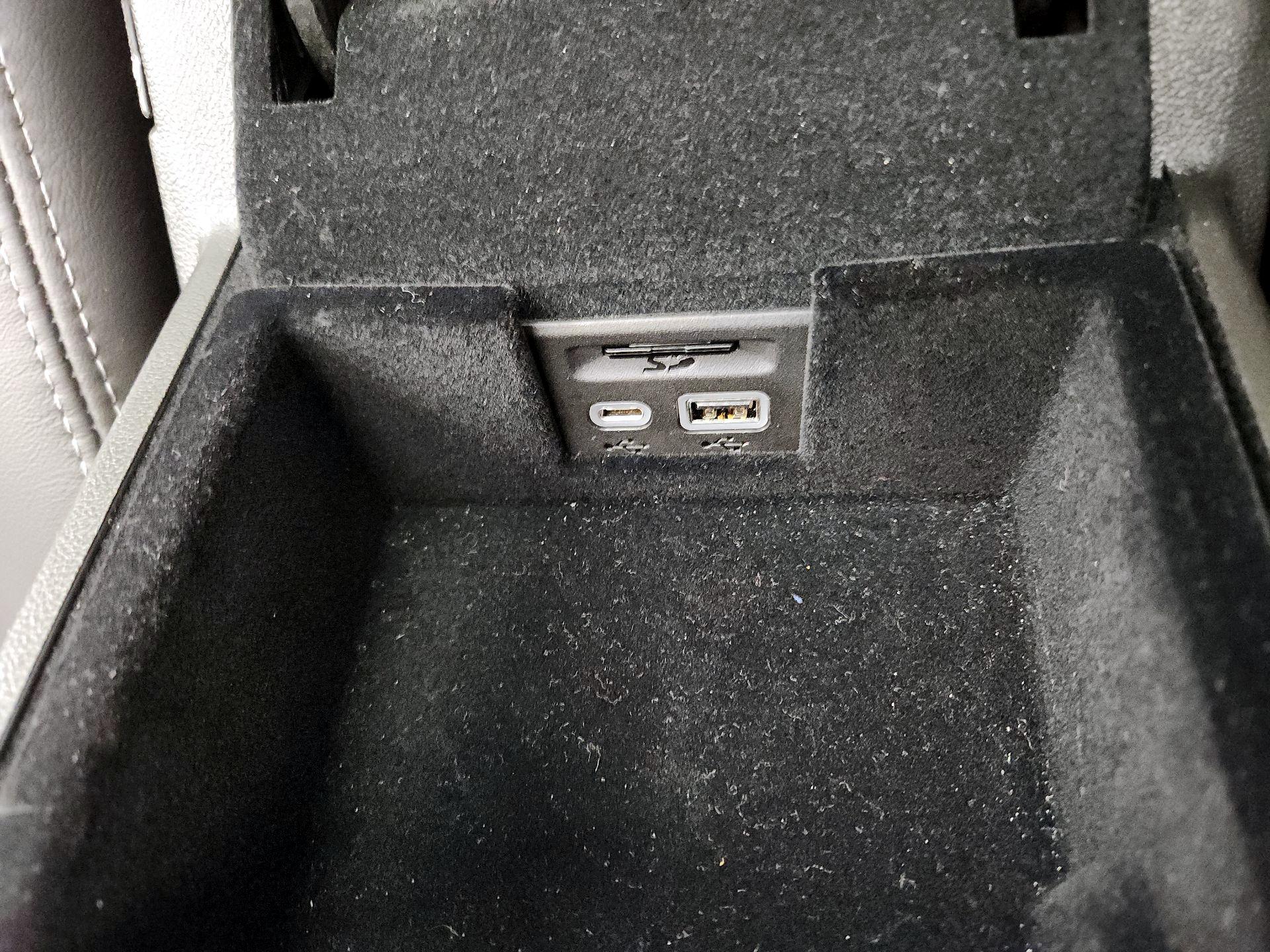 Thumbnail: 2025 Cadillac XT5 - 19