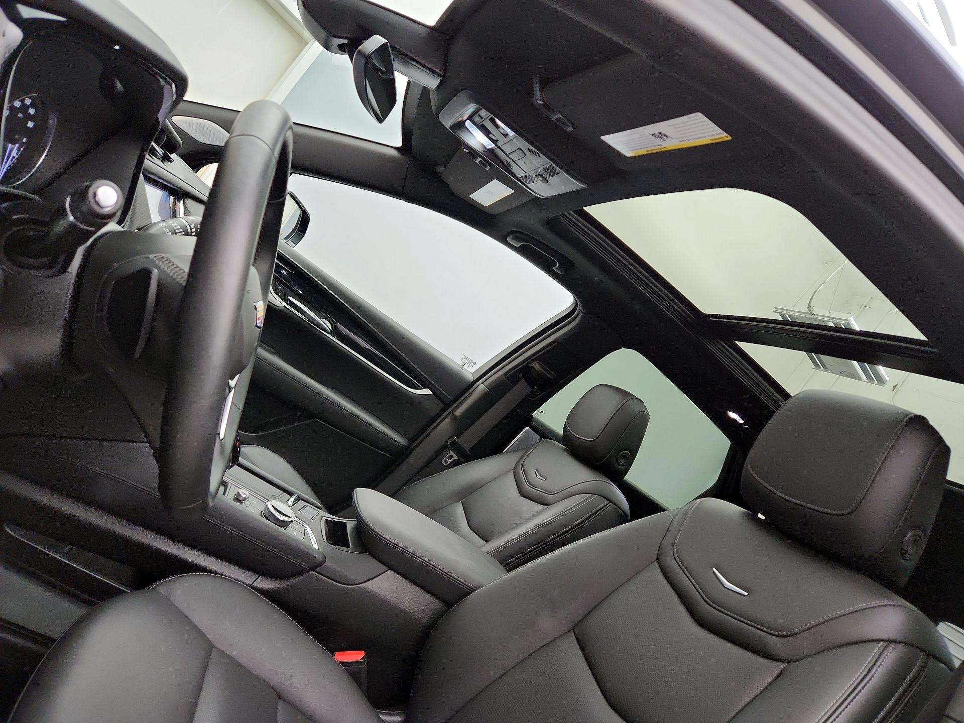 Thumbnail: 2025 Cadillac XT5 - 20