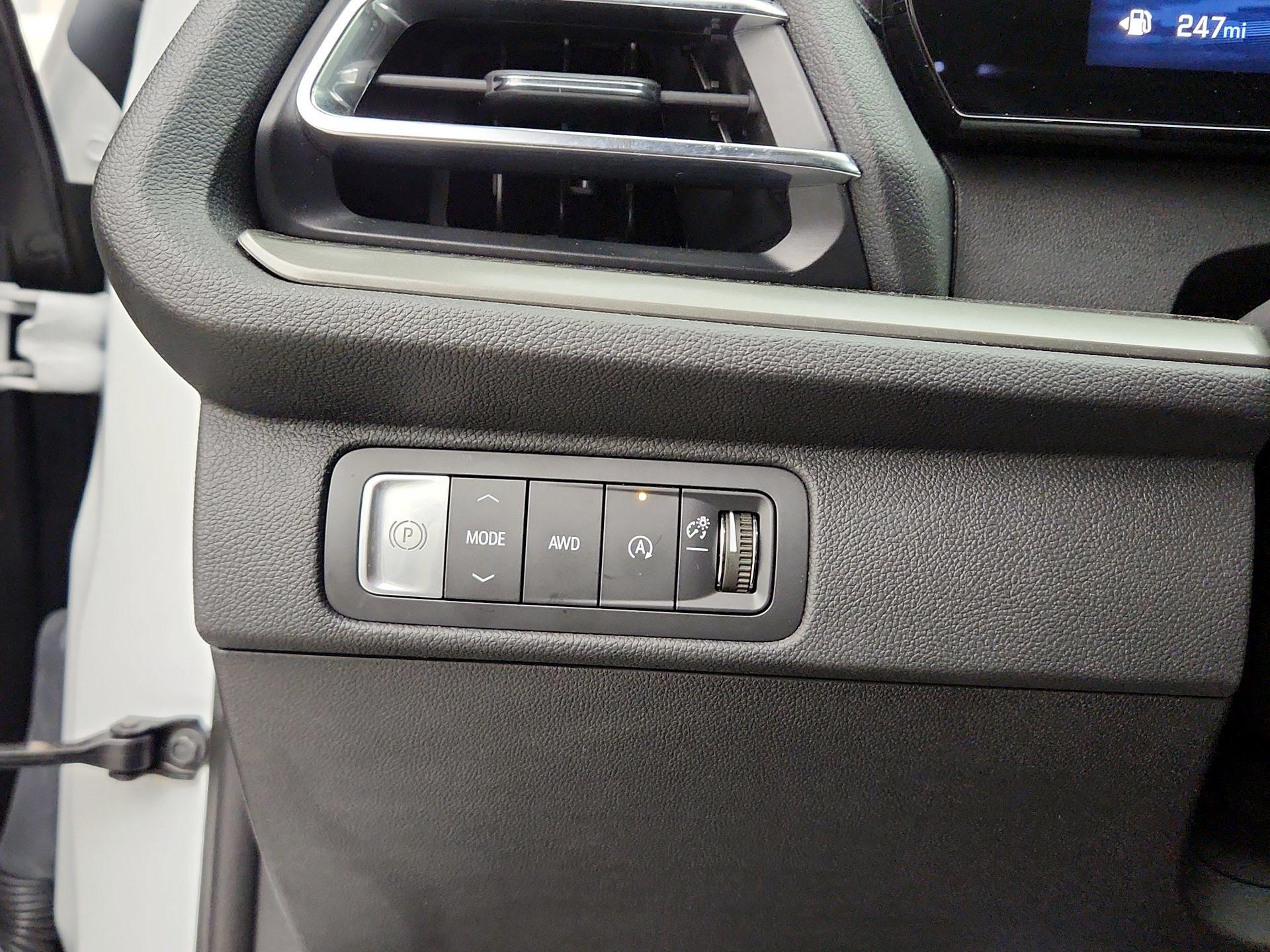 Thumbnail: 2025 Chevrolet Traverse - 13