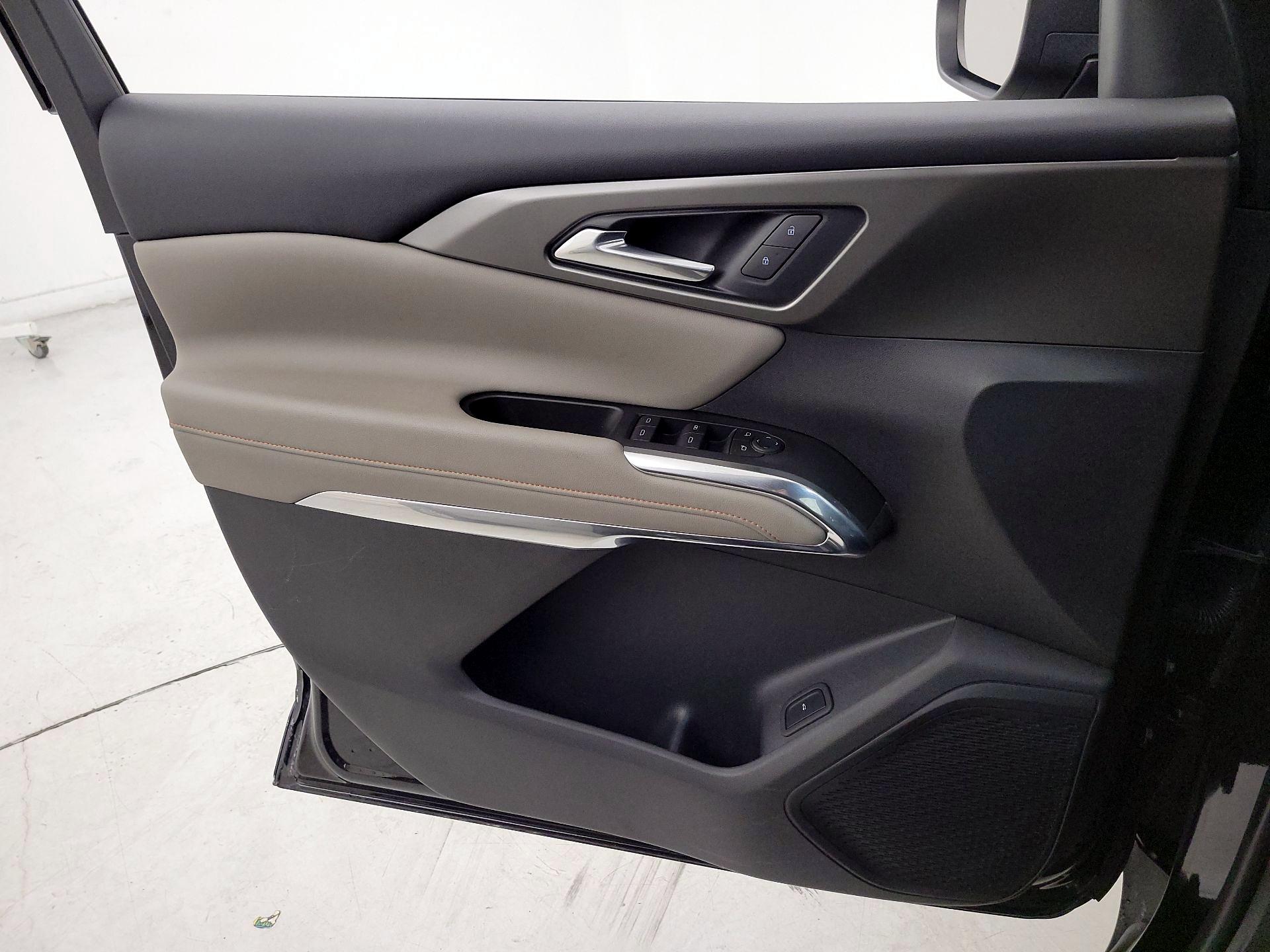 Thumbnail: 2025 Chevrolet Traverse - 12