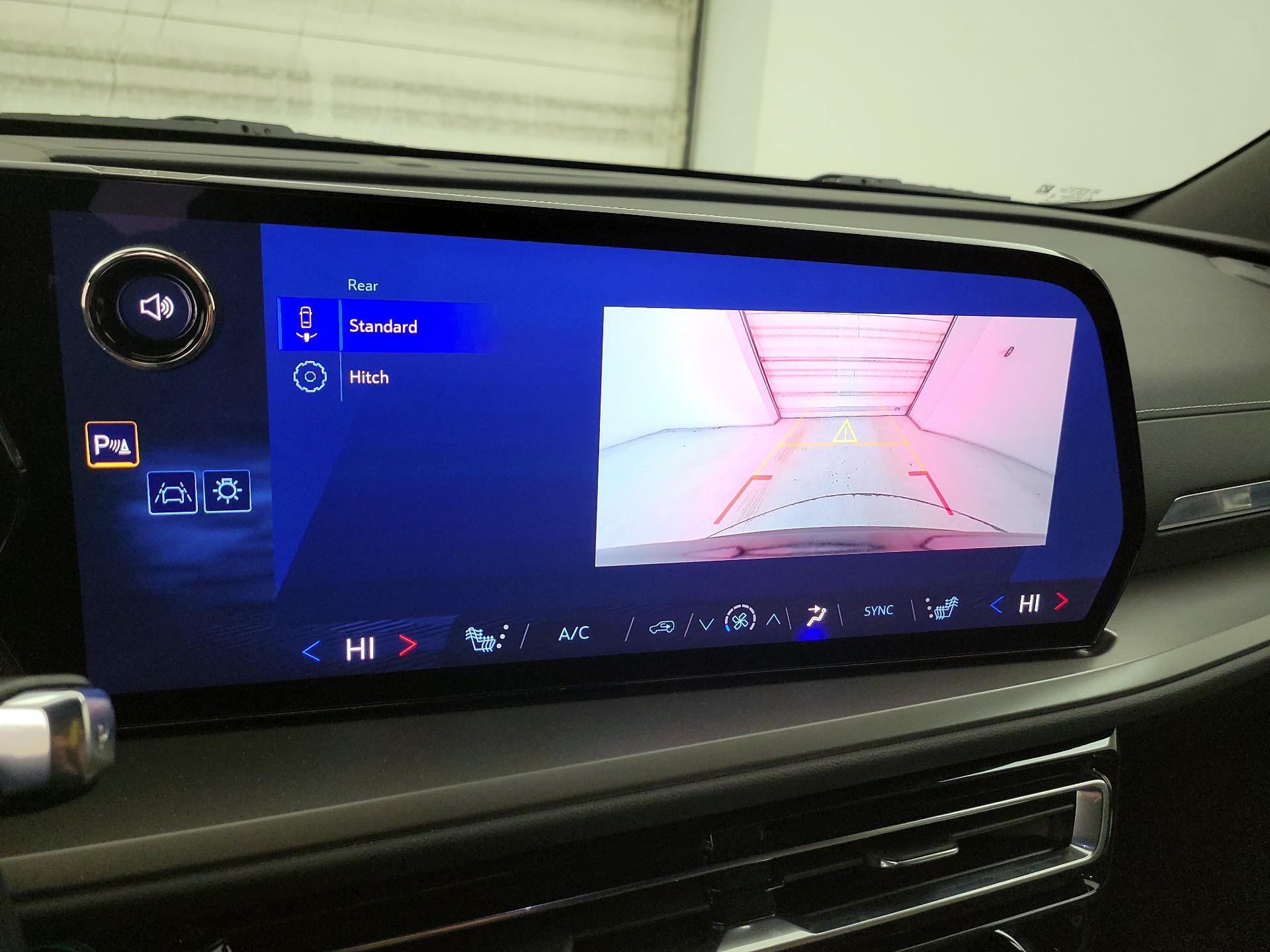 Thumbnail: 2025 Chevrolet Traverse - 14