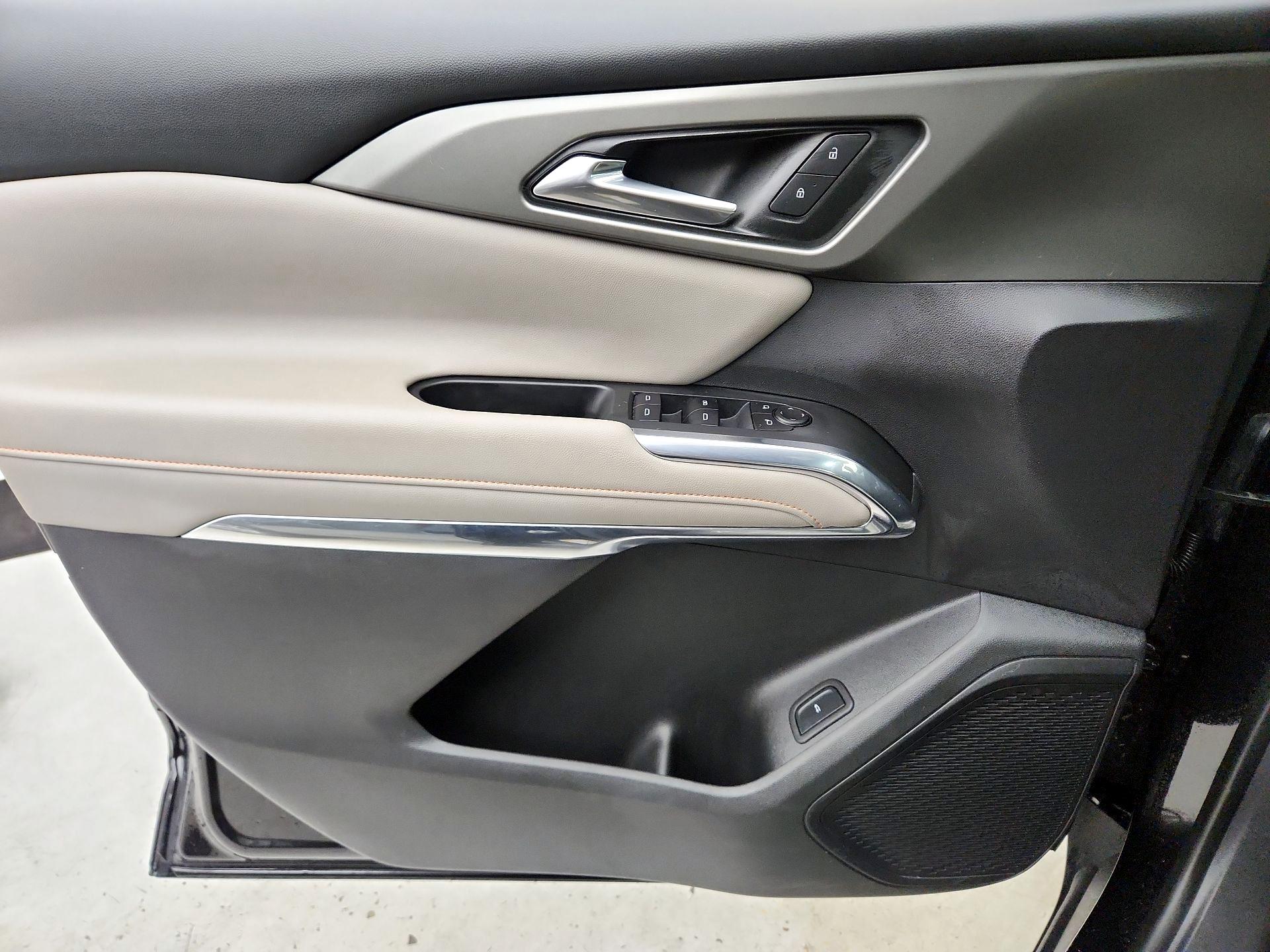 Thumbnail: 2025 Chevrolet Traverse - 12