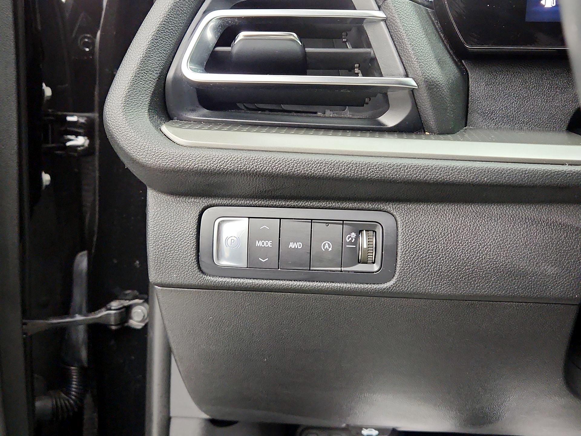 Thumbnail: 2025 Chevrolet Traverse - 13