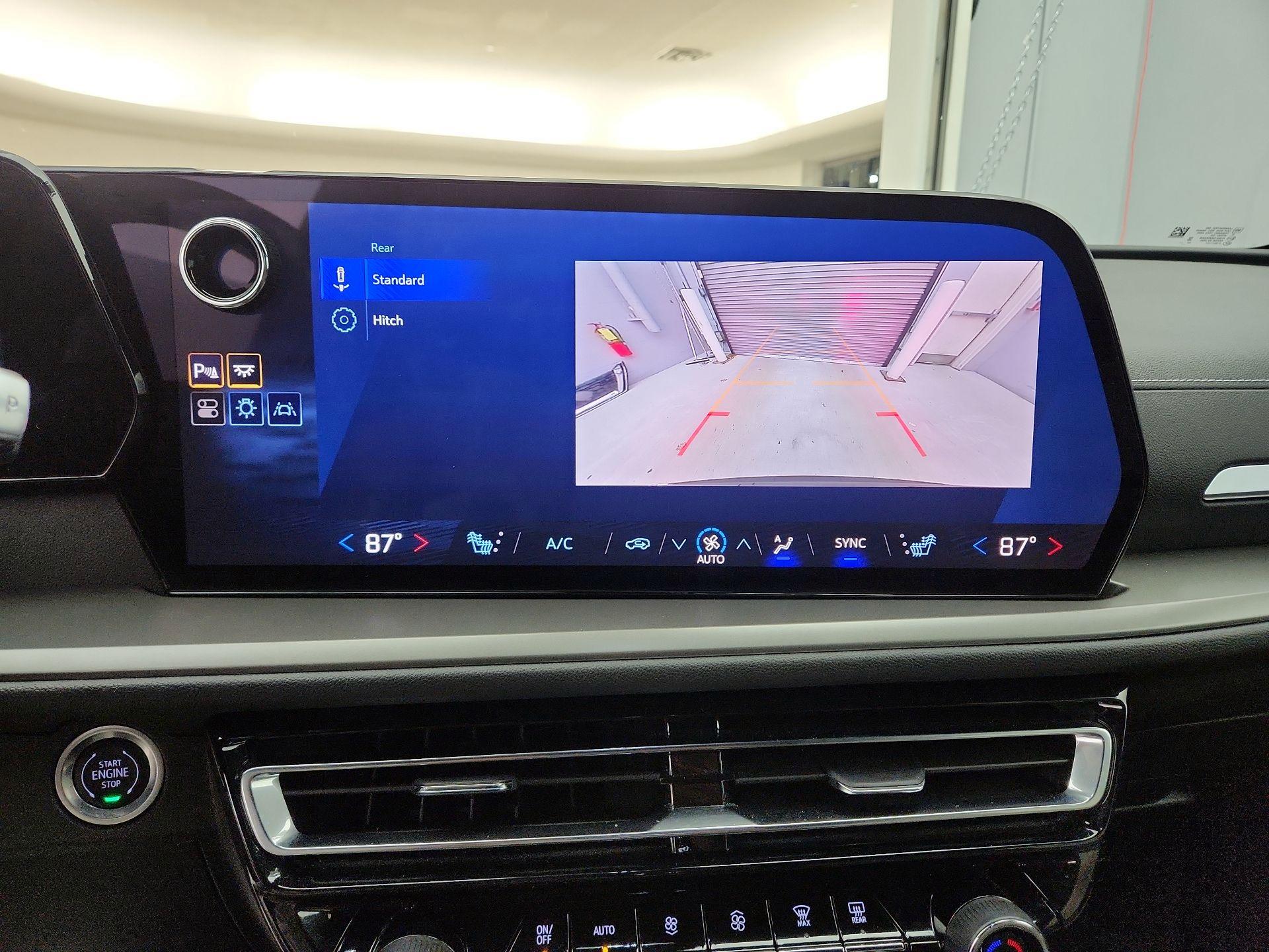 Thumbnail: 2025 Chevrolet Traverse - 15