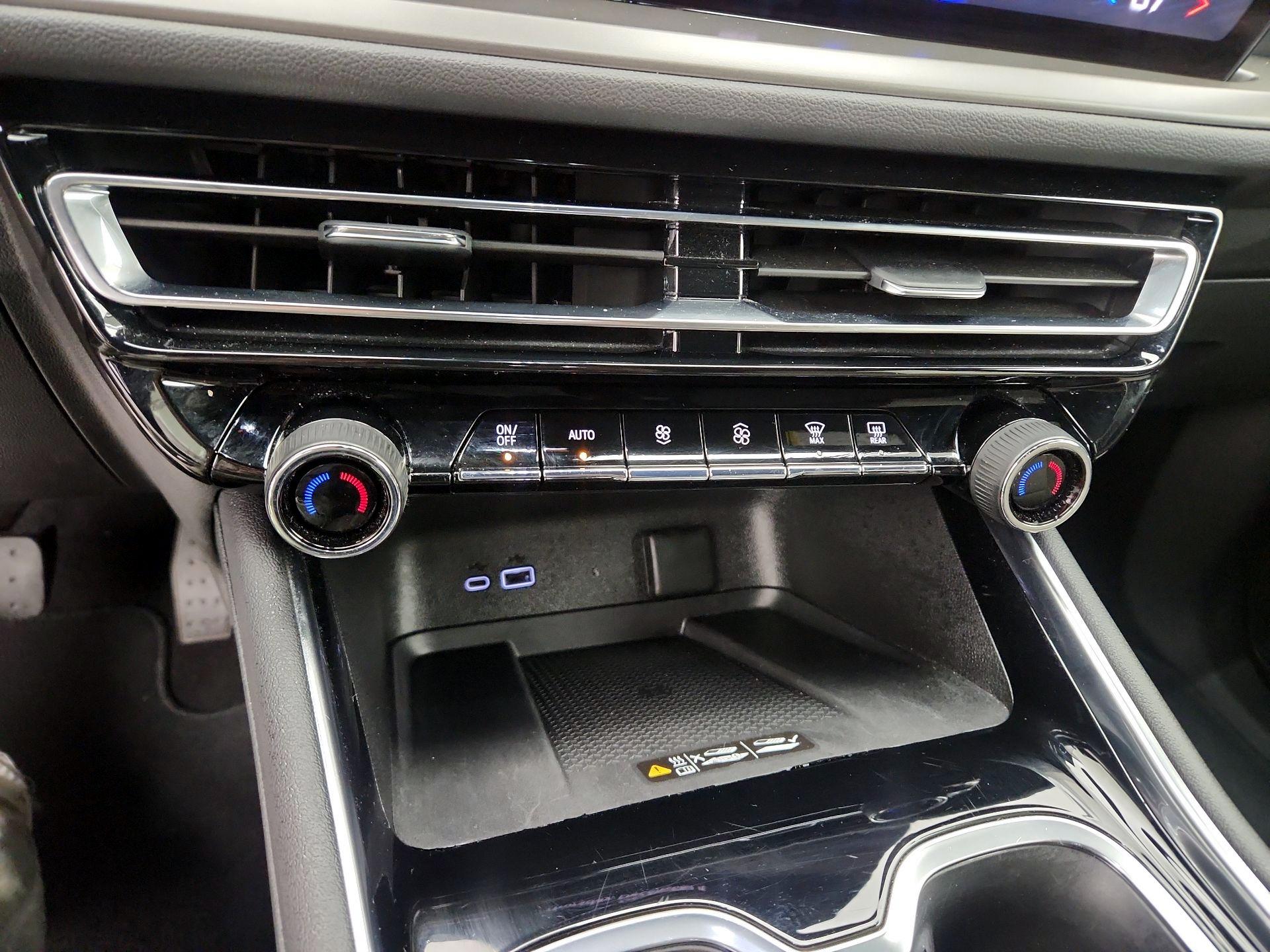 Thumbnail: 2025 Chevrolet Traverse - 17