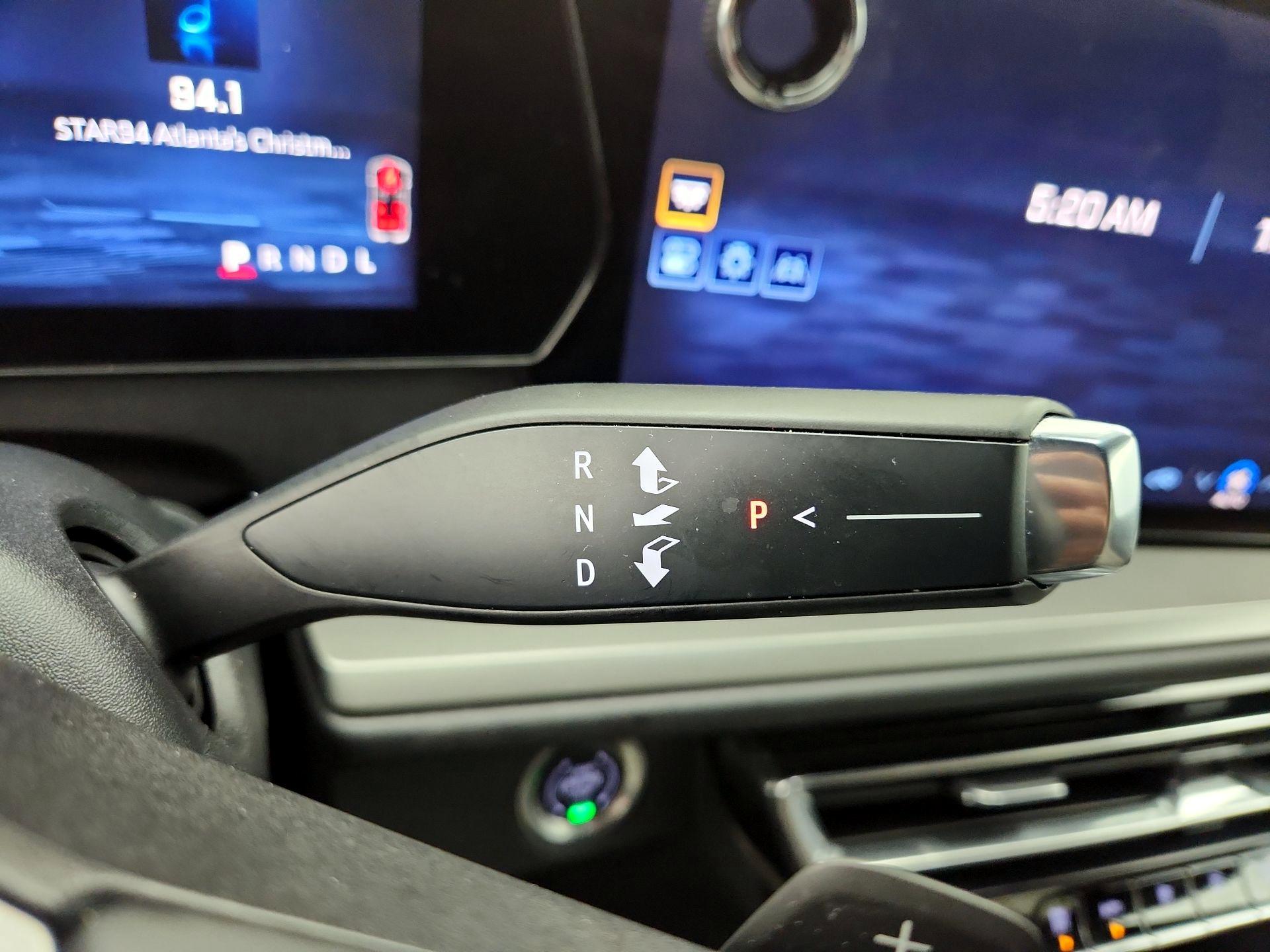 Thumbnail: 2025 Chevrolet Traverse - 18