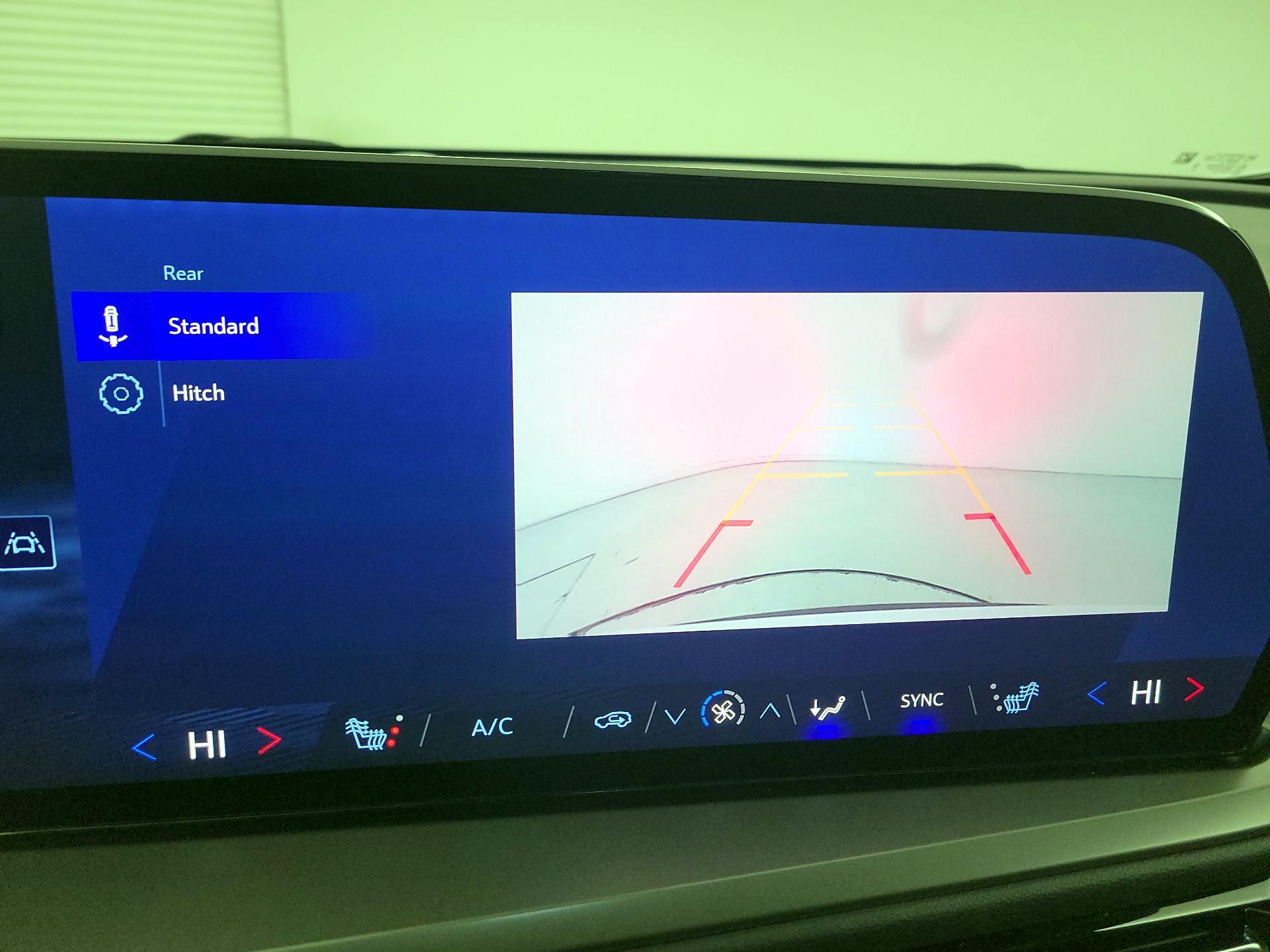 Thumbnail: 2025 Chevrolet Traverse - 15