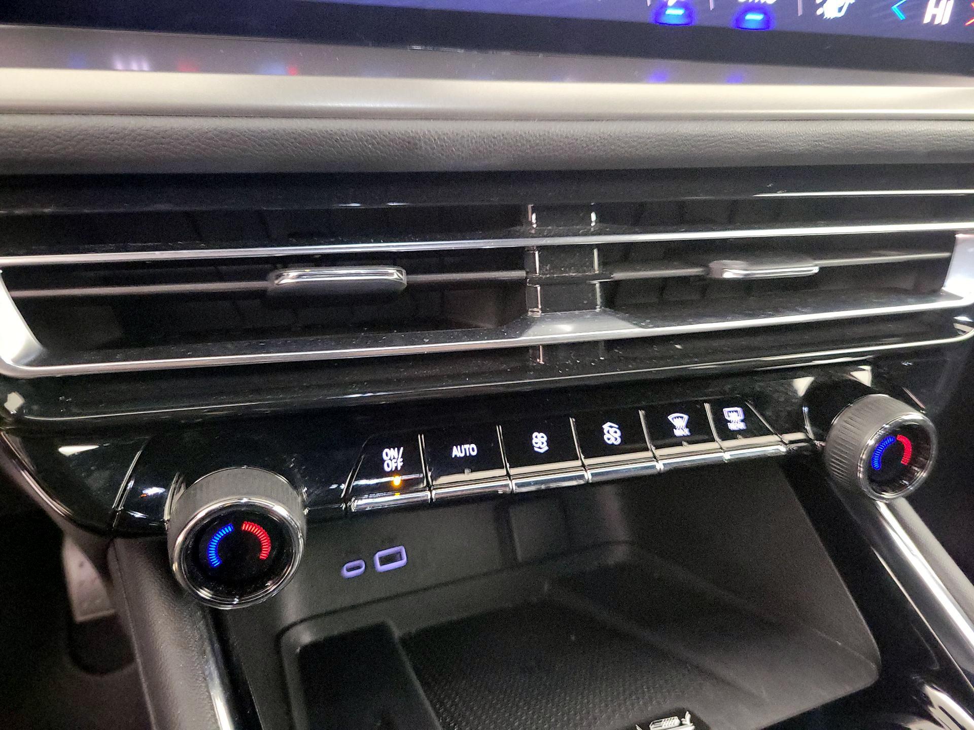 Thumbnail: 2025 Chevrolet Traverse - 17