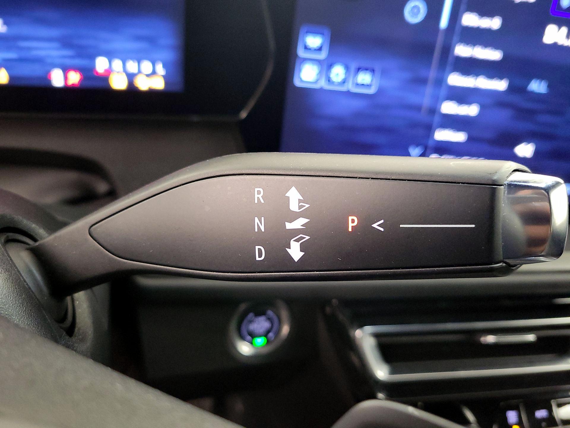 Thumbnail: 2025 Chevrolet Traverse - 18