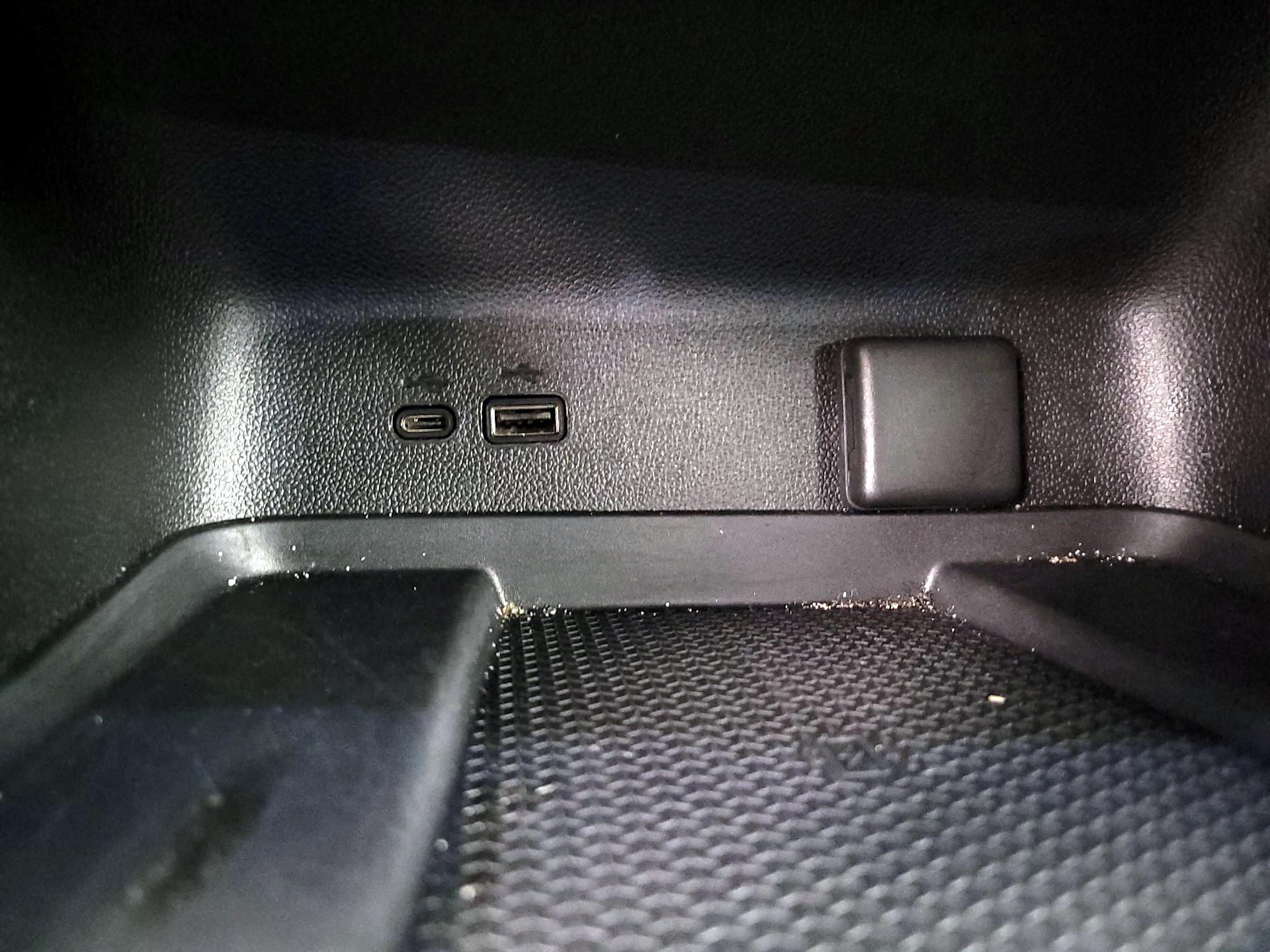 Thumbnail: 2025 Chevrolet Traverse - 19