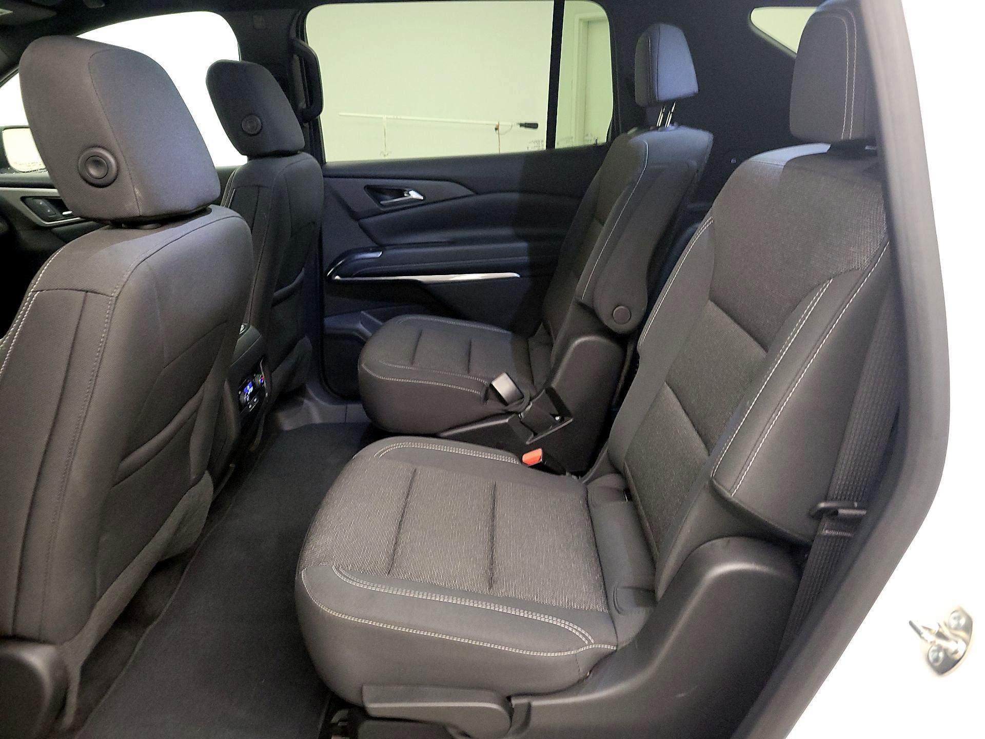 Thumbnail: 2025 Chevrolet Traverse - 20