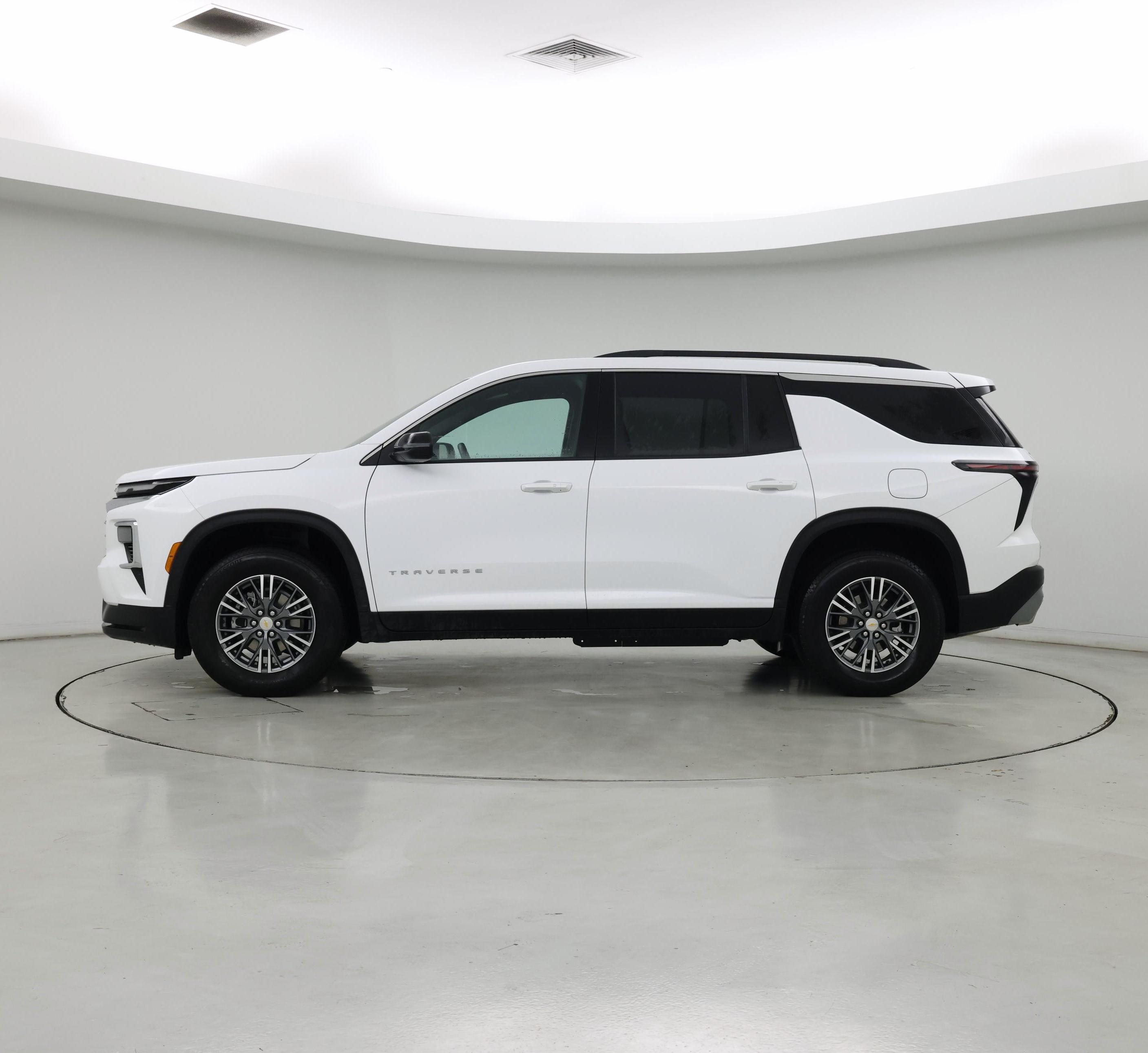 Thumbnail: 2025 Chevrolet Traverse - 3