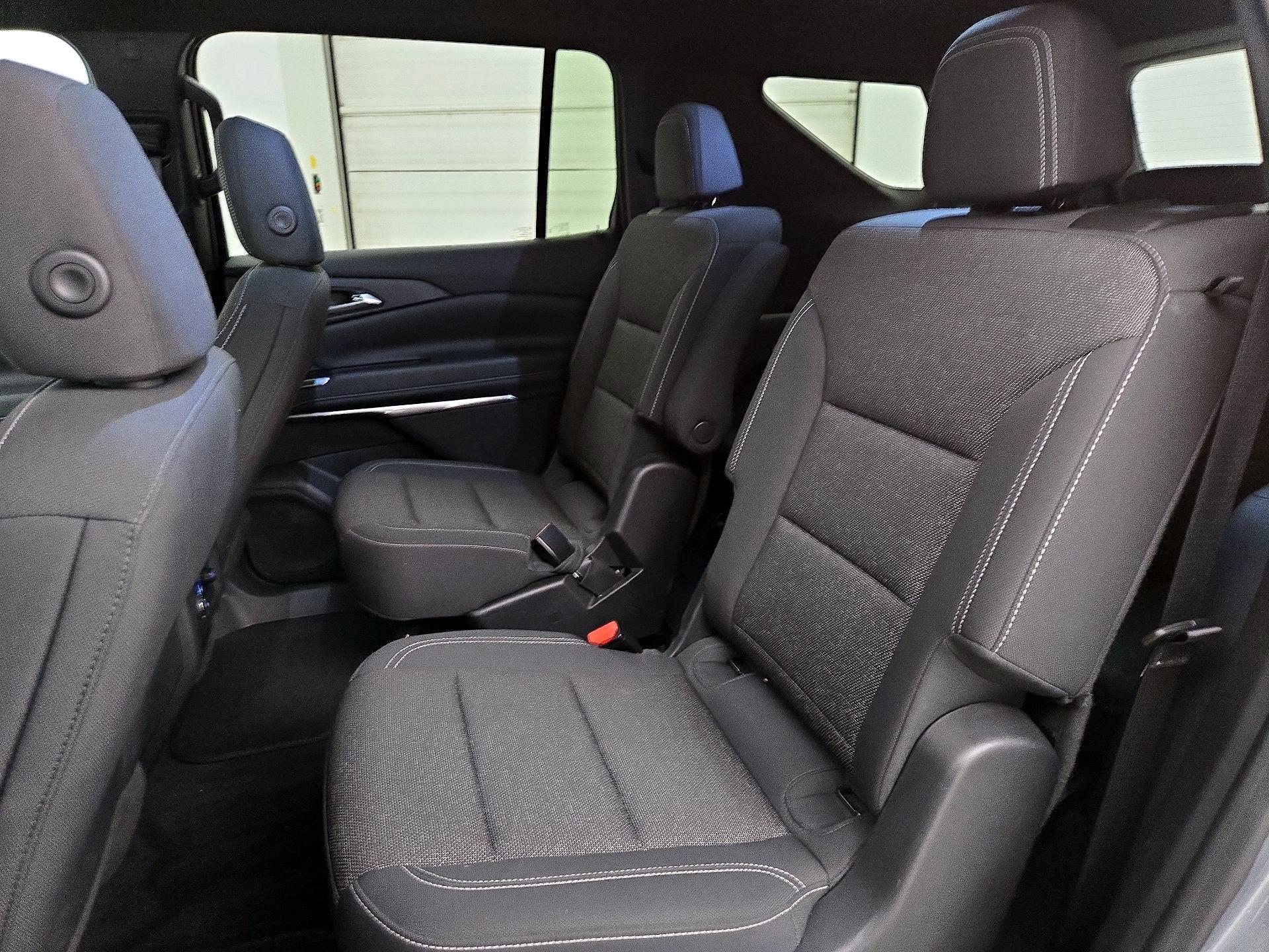 Thumbnail: 2025 Chevrolet Traverse - 19