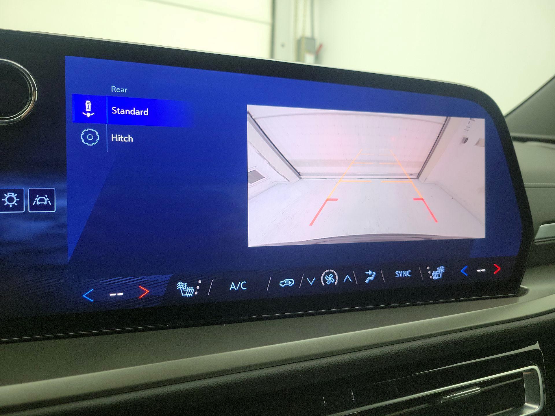 Thumbnail: 2025 Chevrolet Traverse - 15