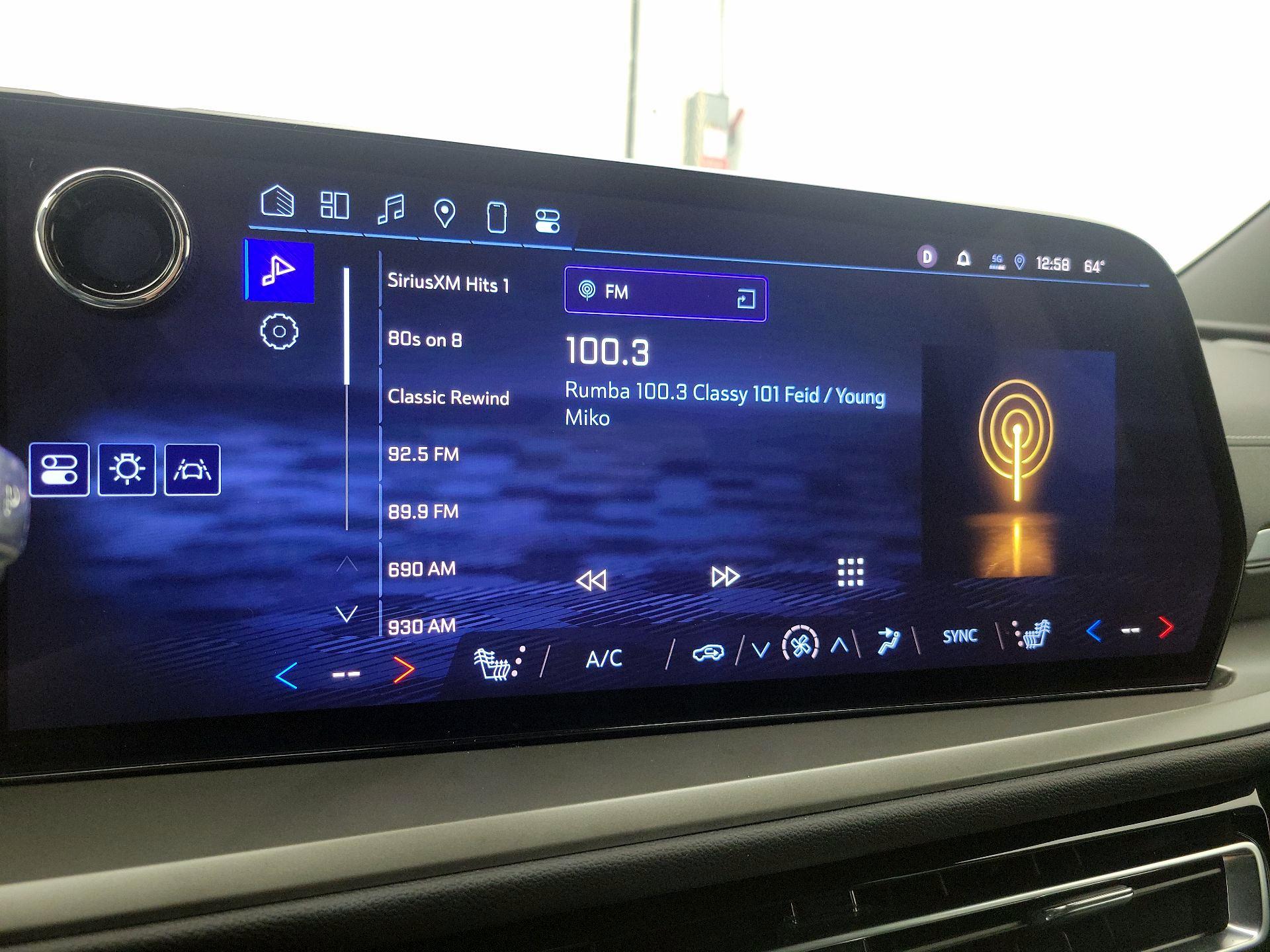 Thumbnail: 2025 Chevrolet Traverse - 16