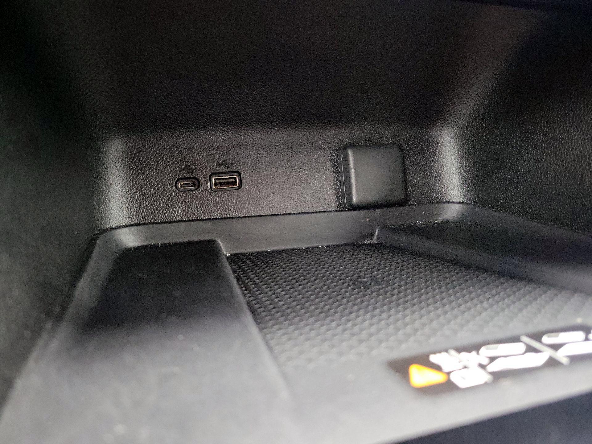 Thumbnail: 2025 Chevrolet Traverse - 19