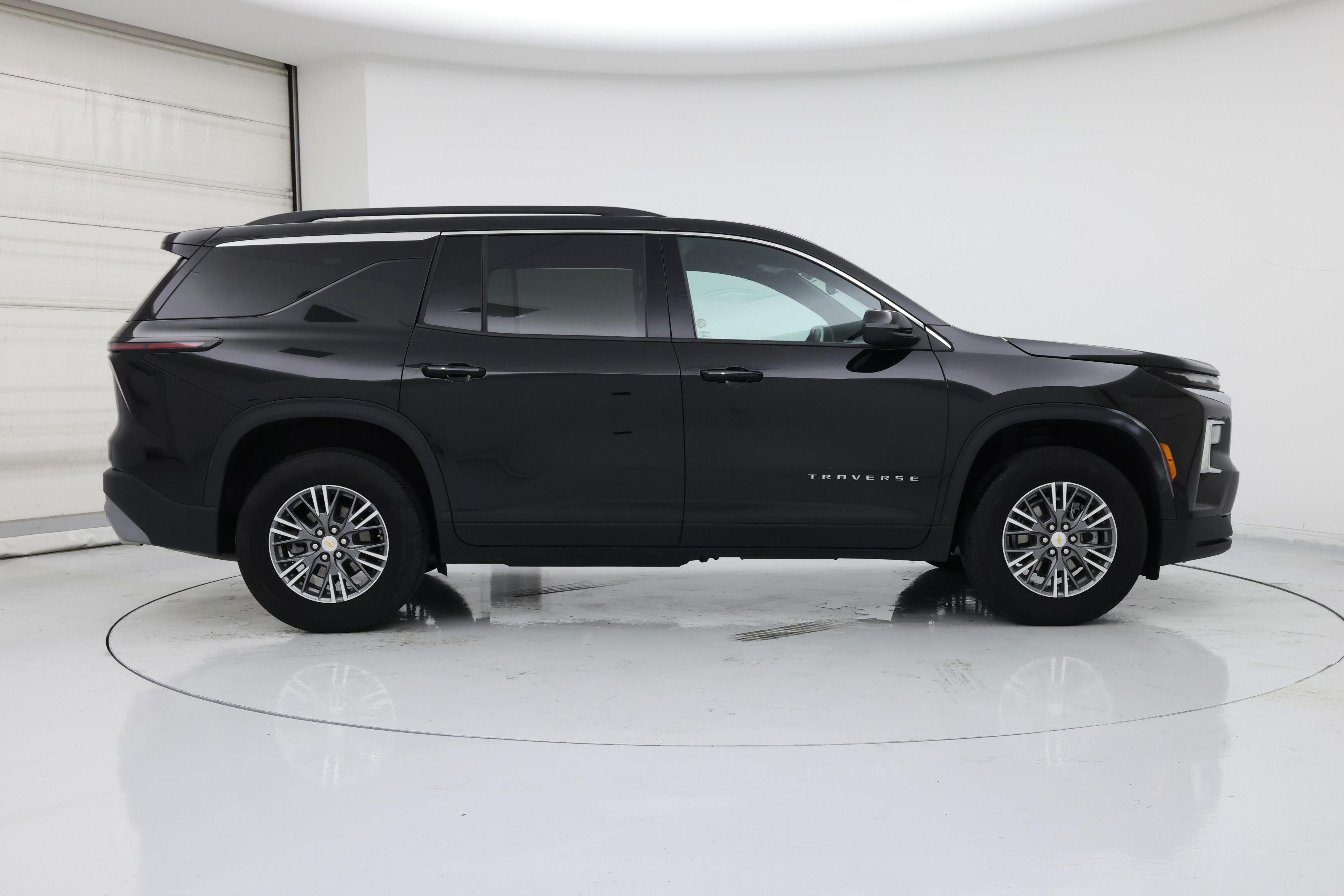 Thumbnail: 2025 Chevrolet Traverse - 7