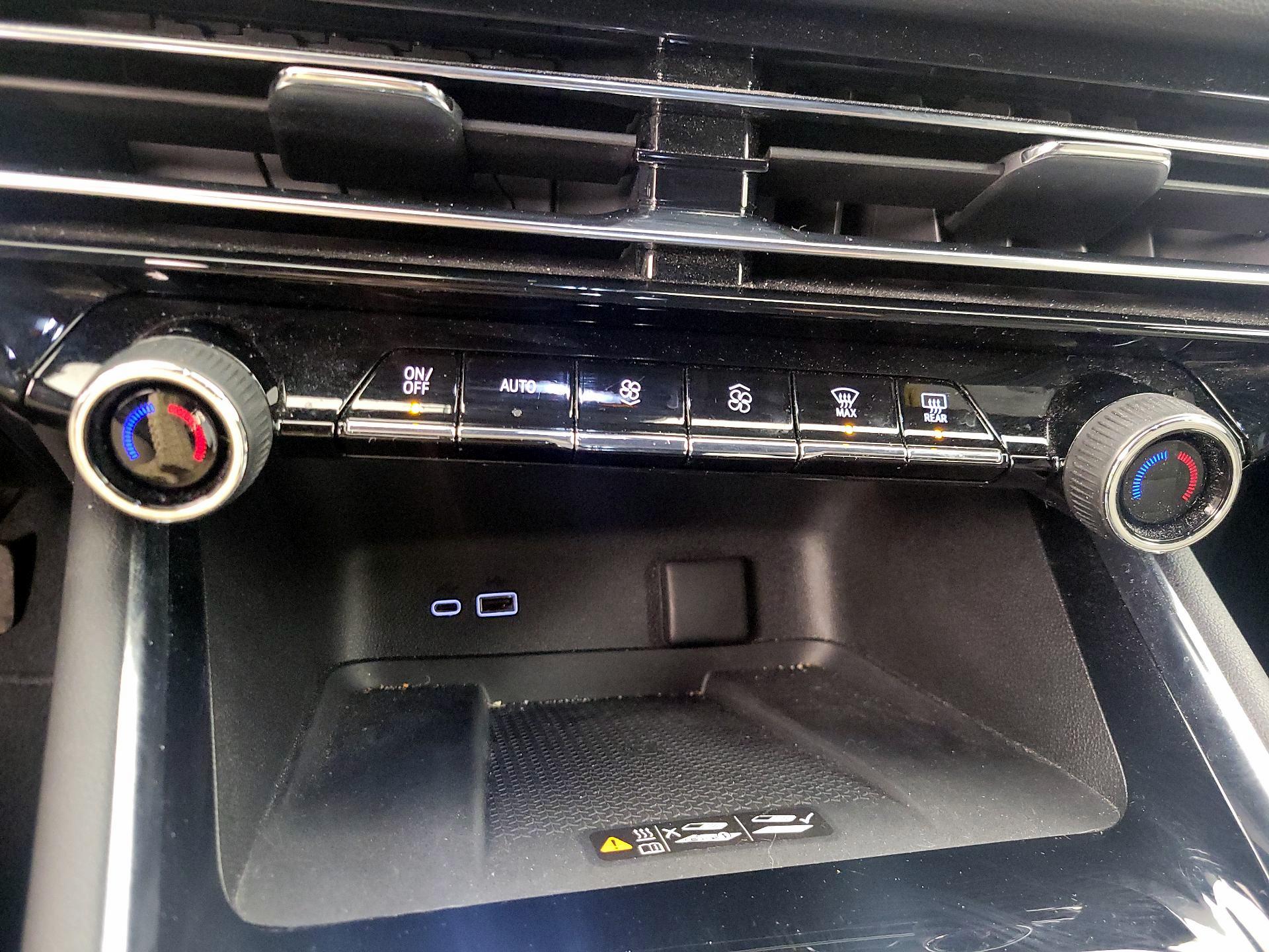 Thumbnail: 2025 Chevrolet Traverse - 16