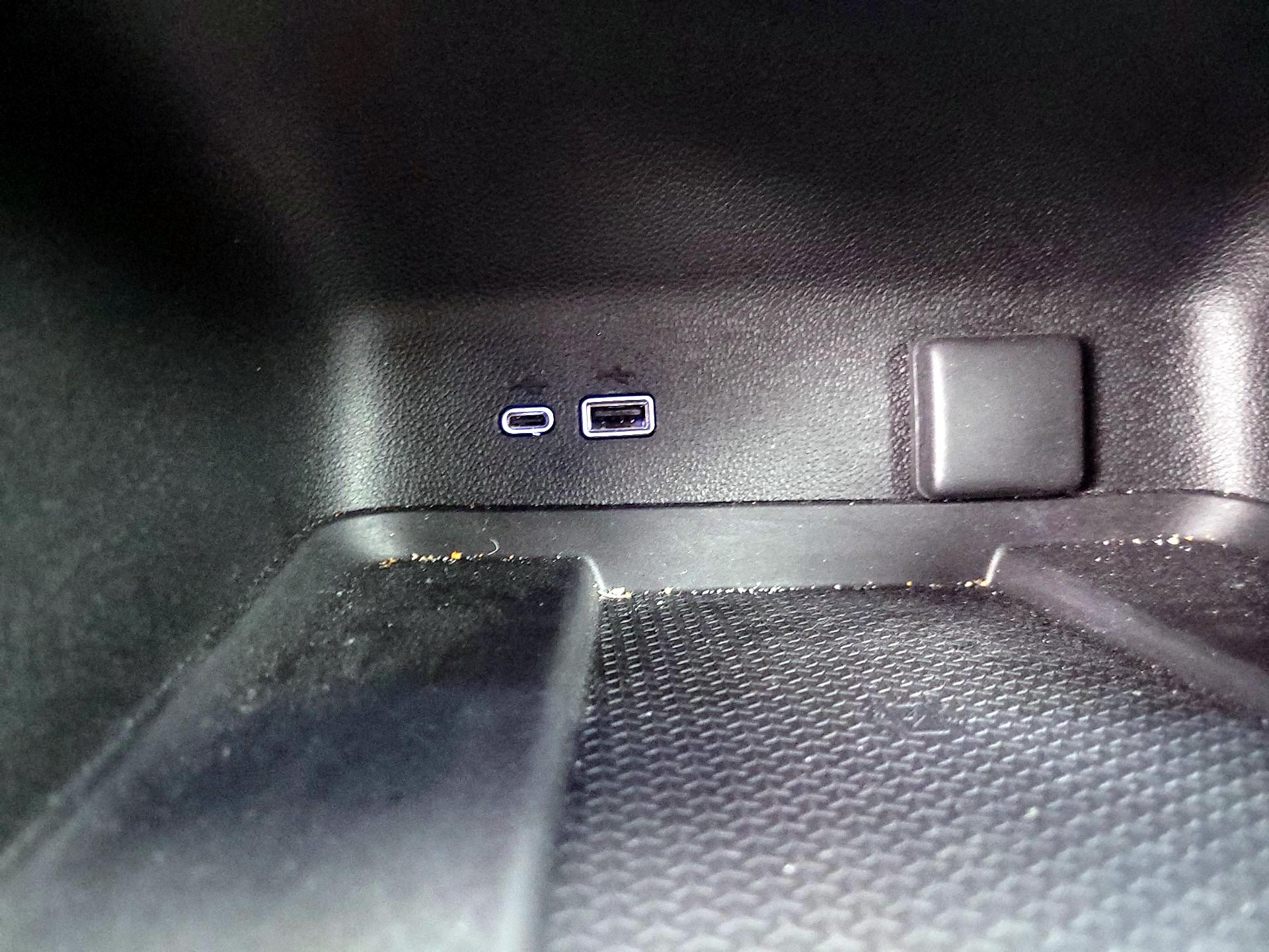 Thumbnail: 2025 Chevrolet Traverse - 18