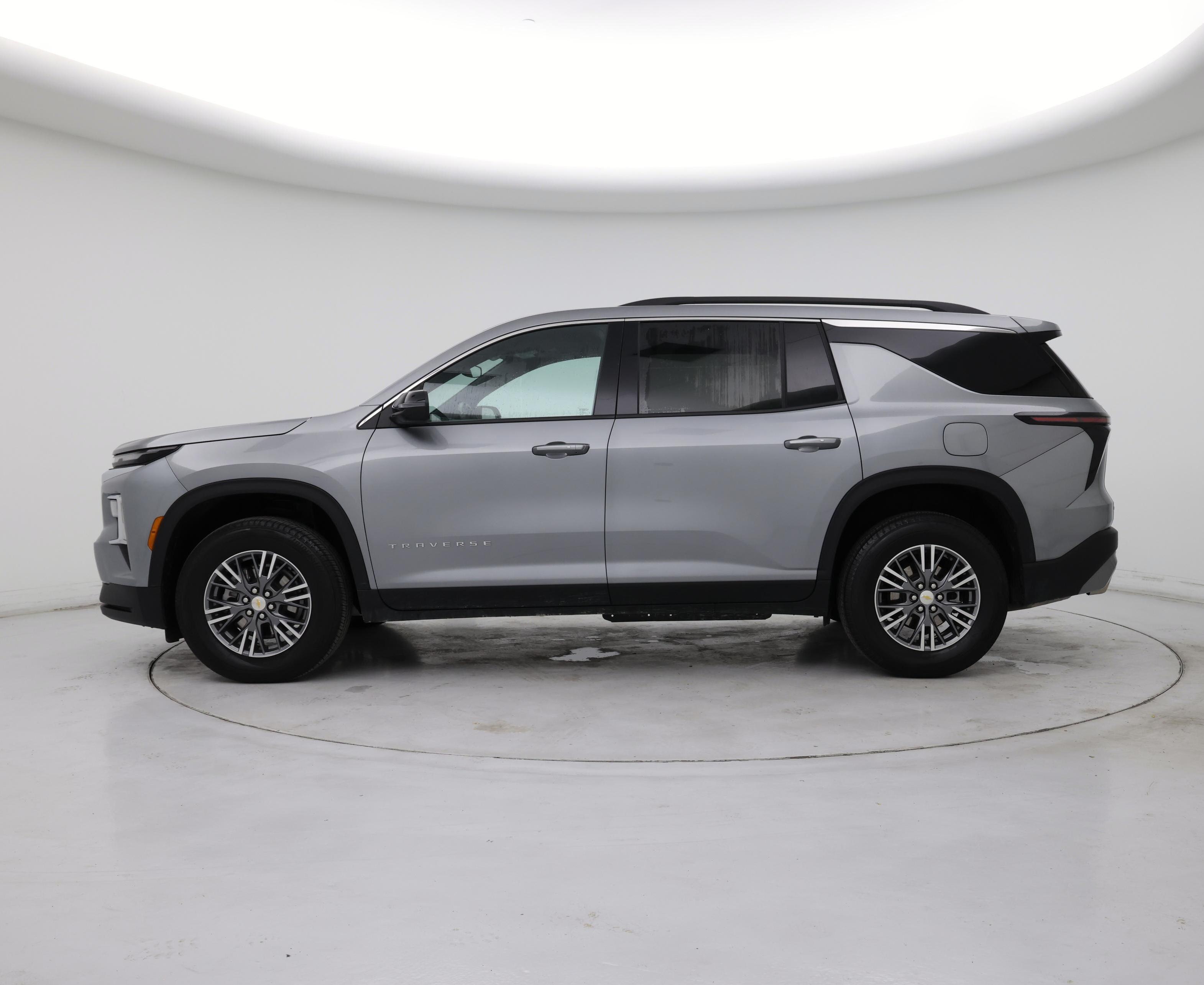 Thumbnail: 2025 Chevrolet Traverse - 3