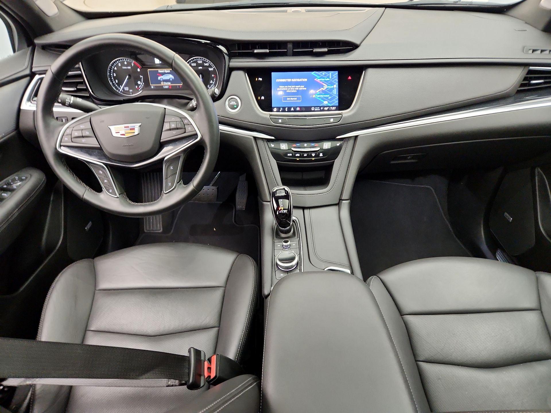 Thumbnail: 2025 Cadillac XT5 - 9