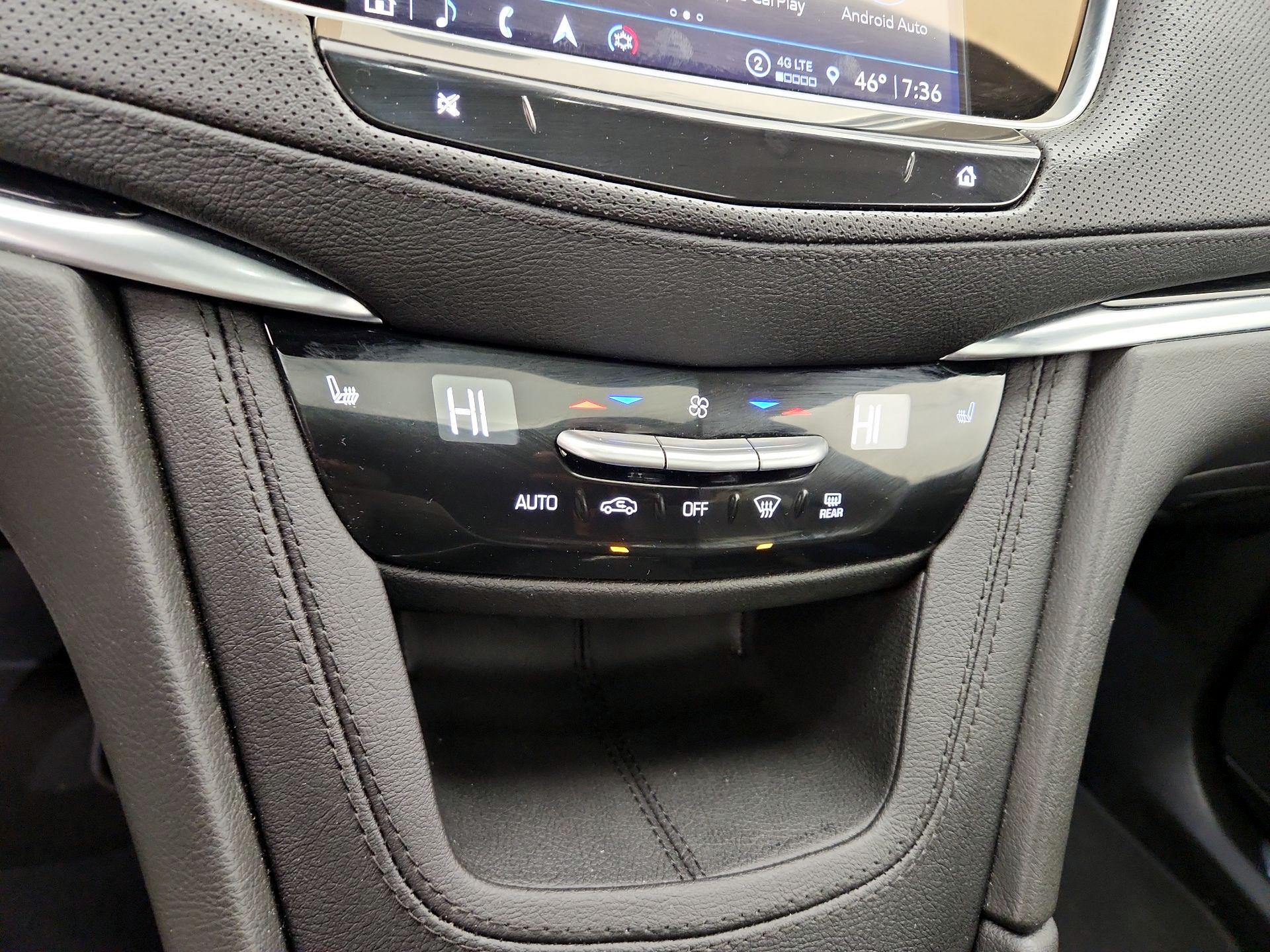 Thumbnail: 2025 Cadillac XT5 - 17