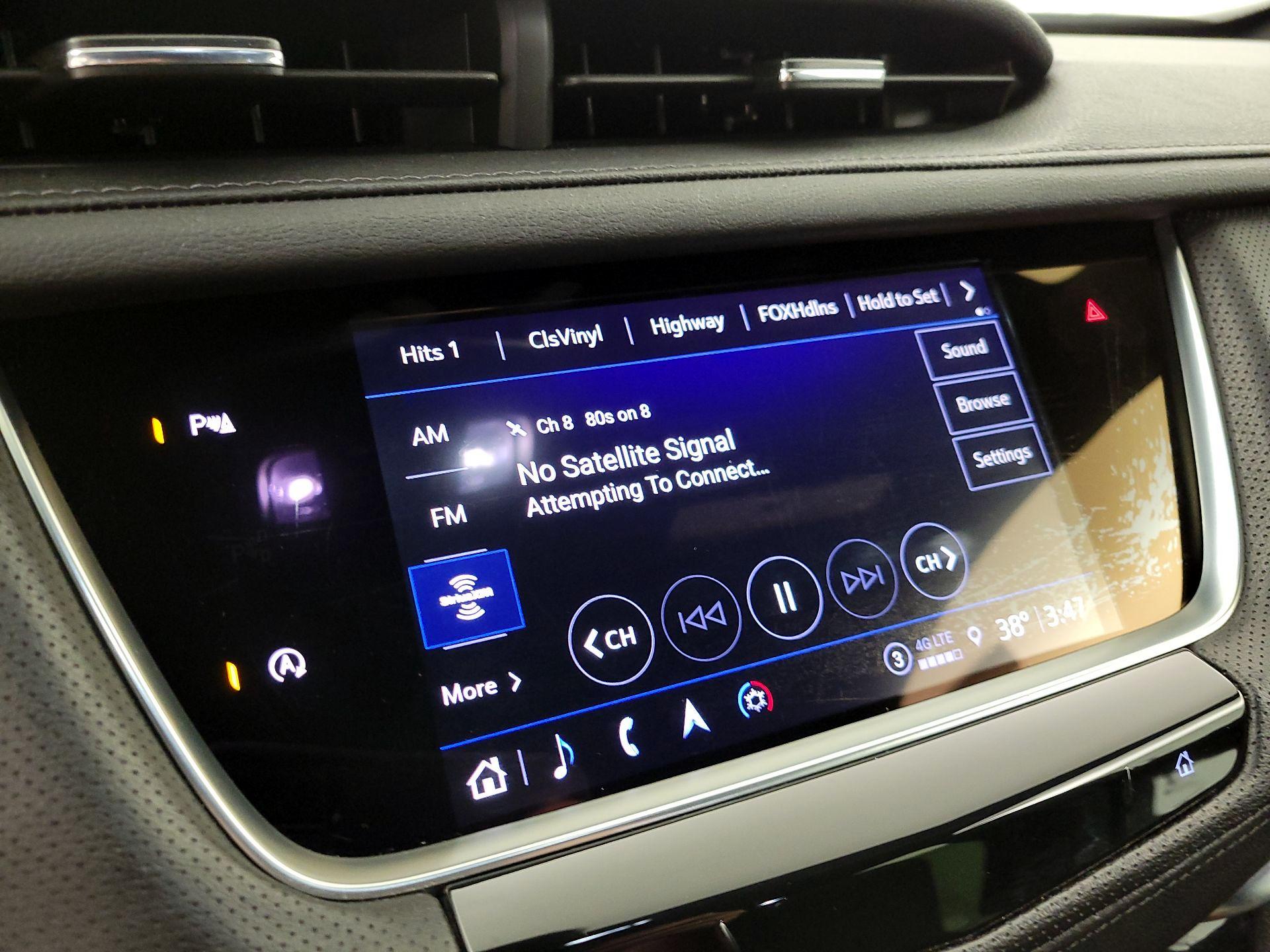 Thumbnail: 2025 Cadillac XT5 - 15