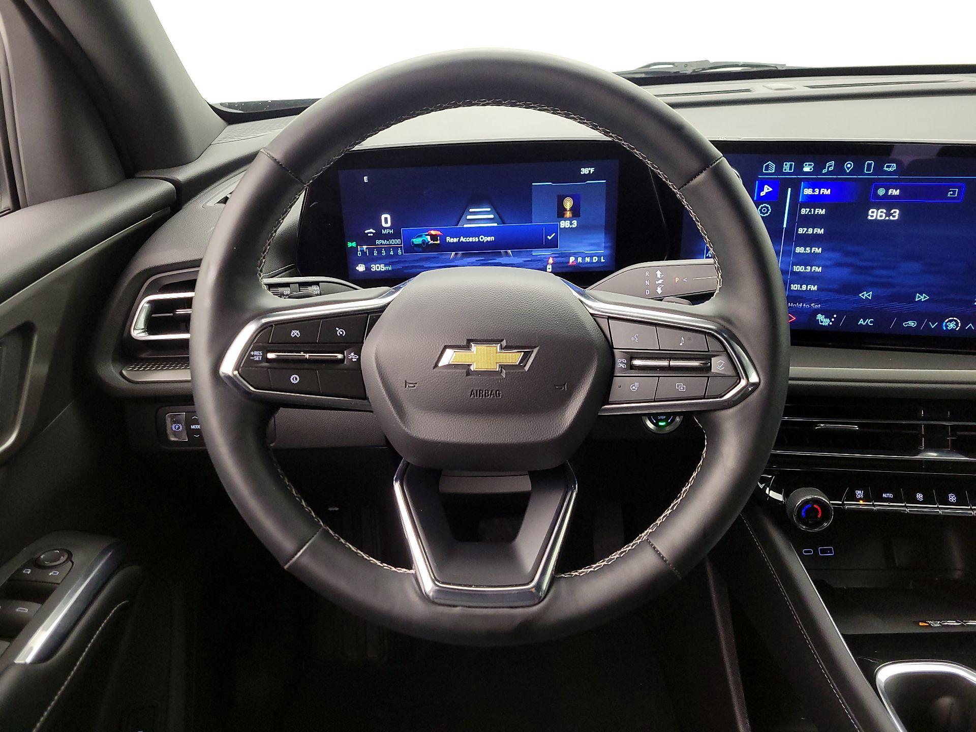 Thumbnail: 2025 Chevrolet Traverse - 10