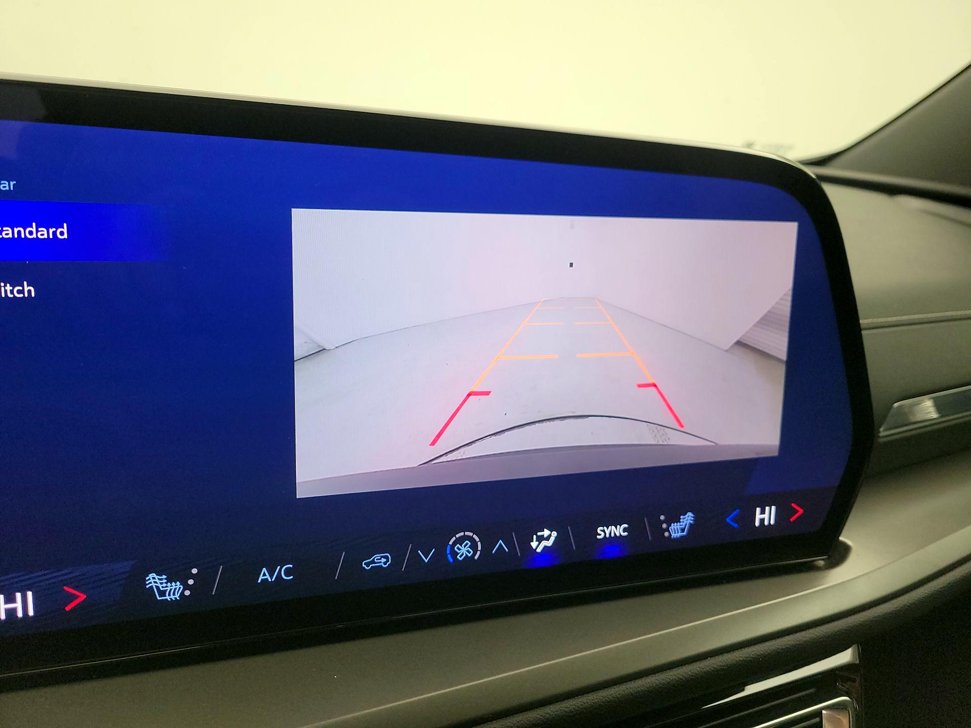 Thumbnail: 2025 Chevrolet Traverse - 14