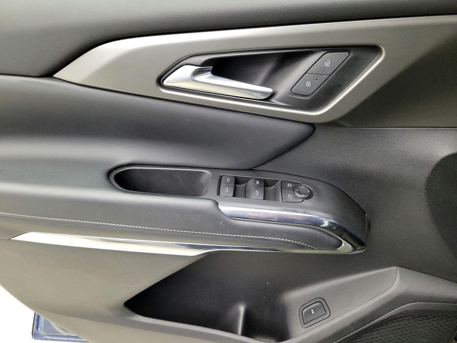 Thumbnail: 2025 Chevrolet Traverse - 12