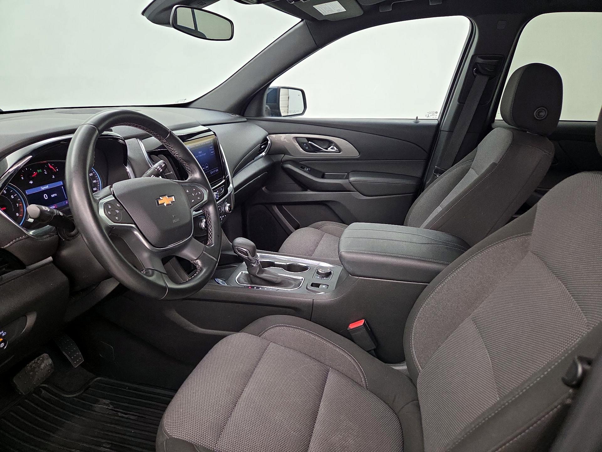 Thumbnail: 2023 Chevrolet Traverse - 11