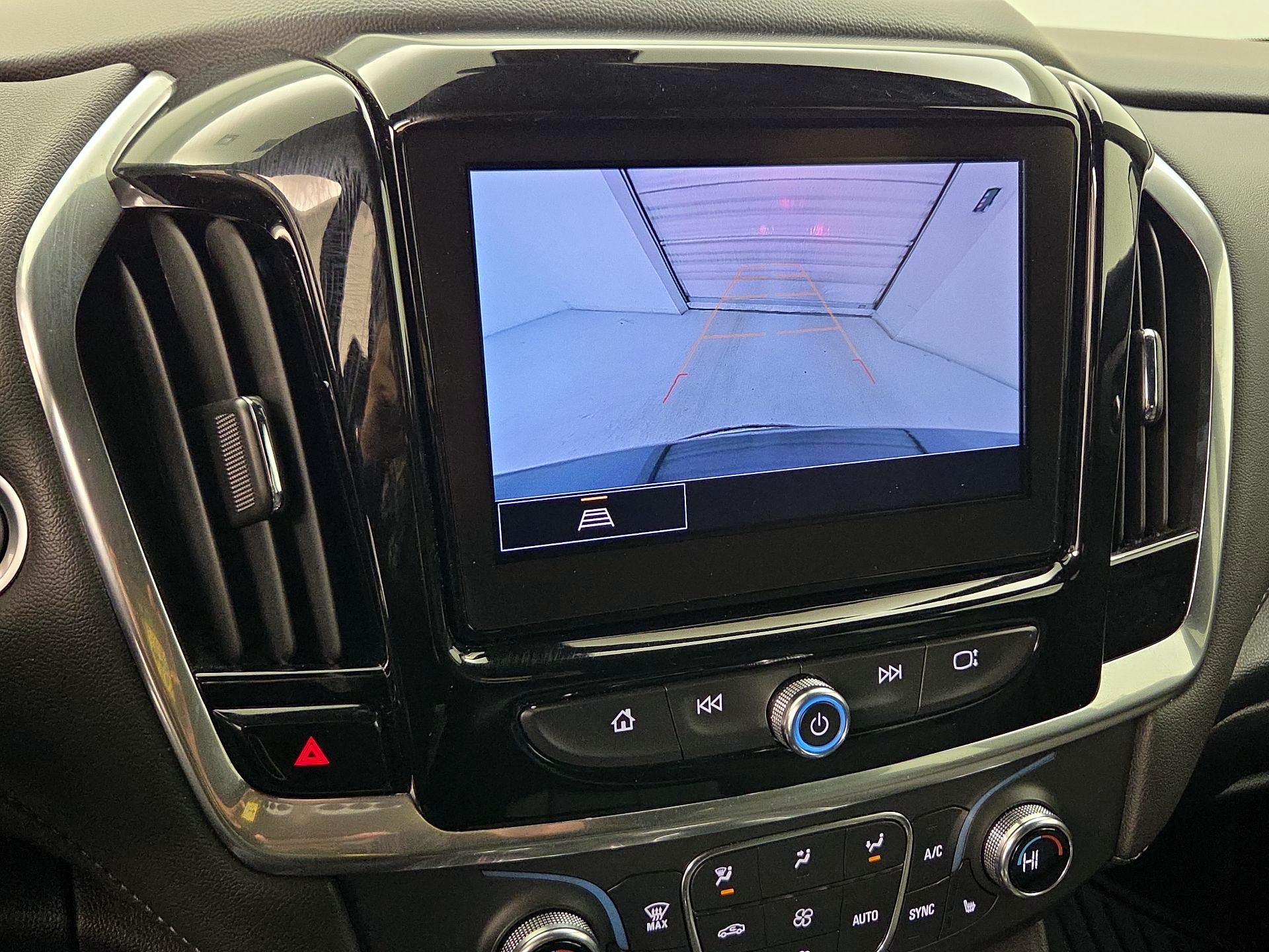 Thumbnail: 2023 Chevrolet Traverse - 14