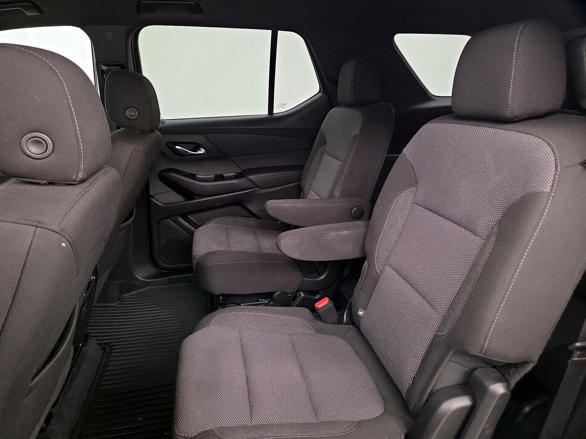 Thumbnail: 2023 Chevrolet Traverse - 19