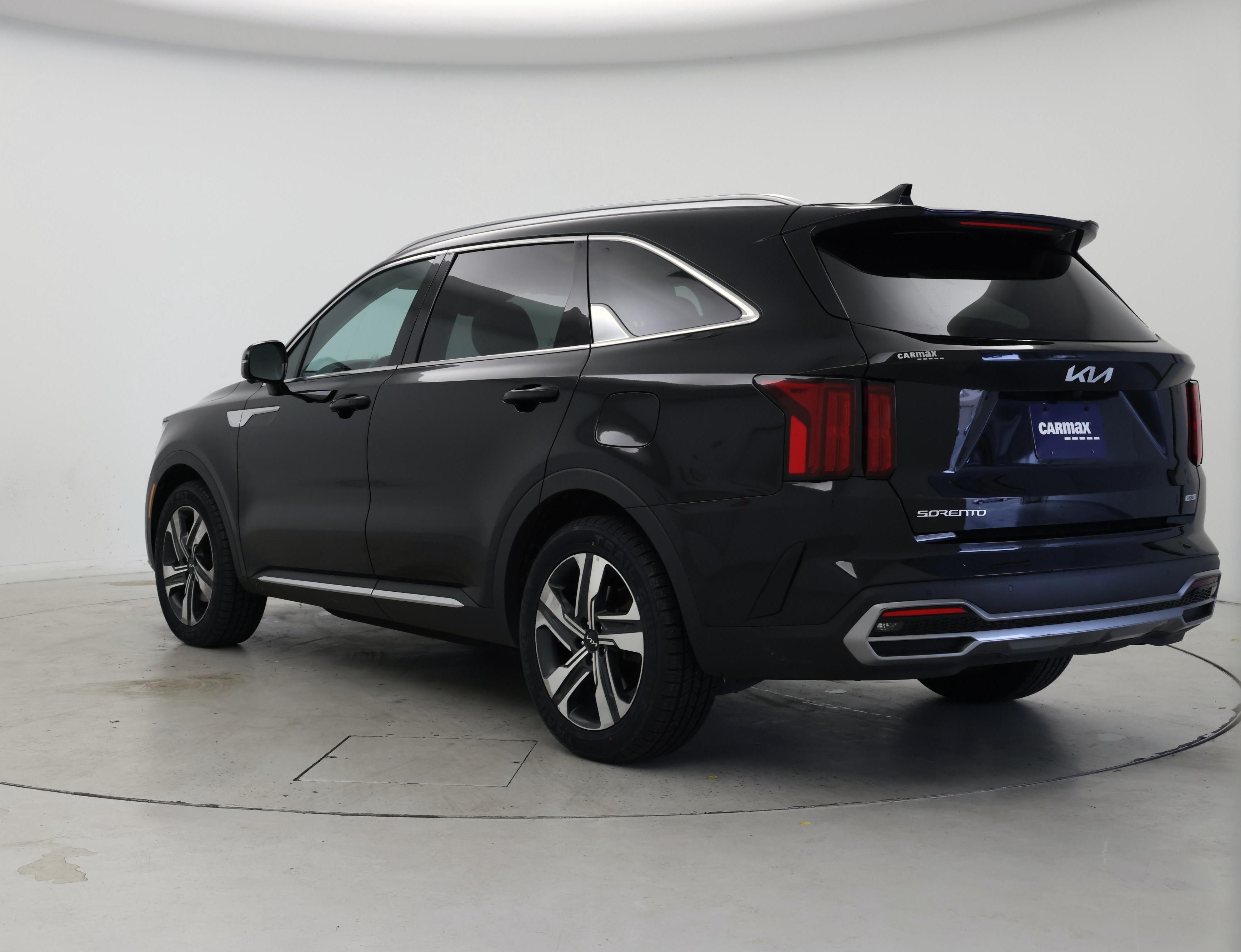 Thumbnail: 2023 Kia Sorento - 2