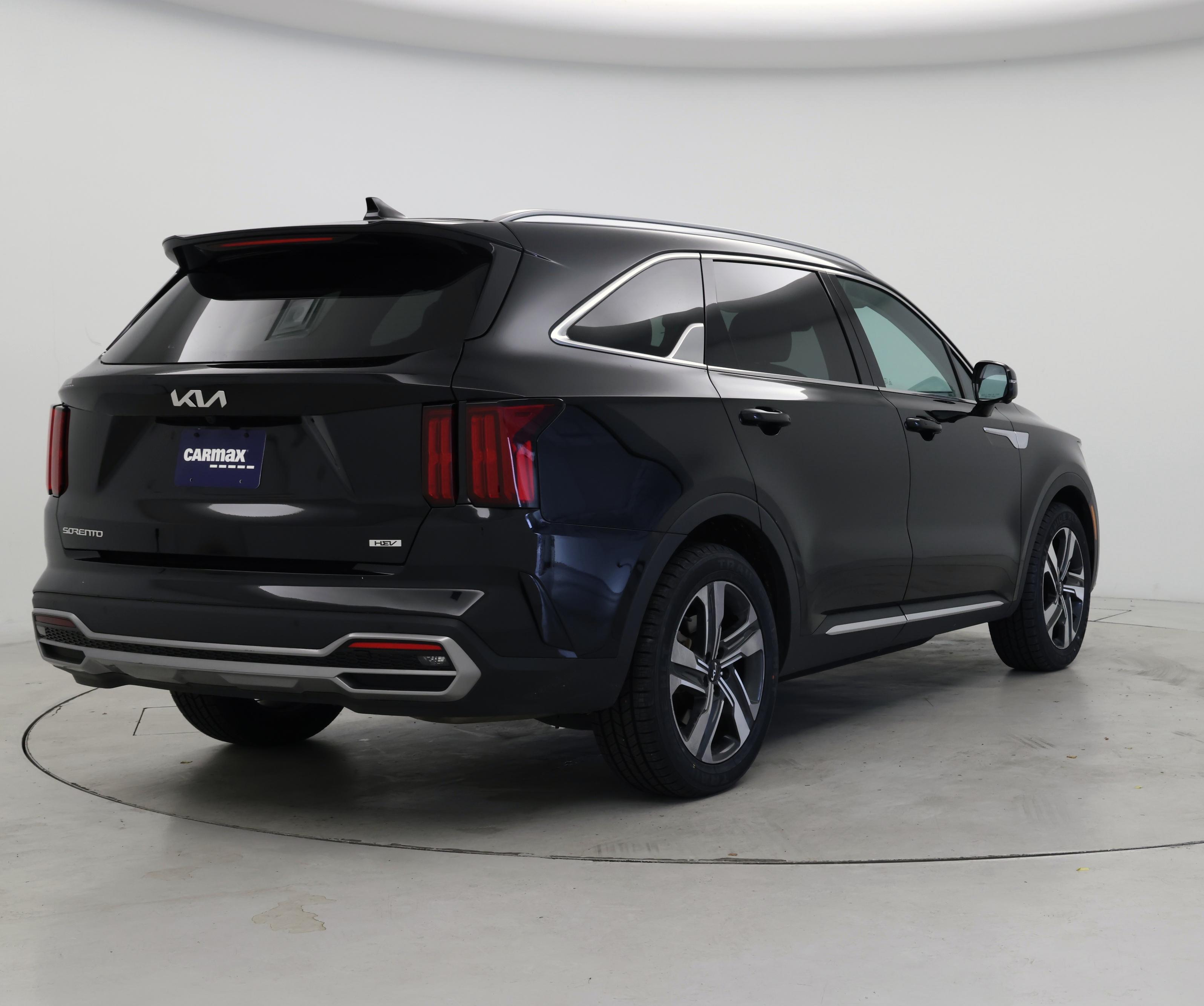 Thumbnail: 2023 Kia Sorento - 8