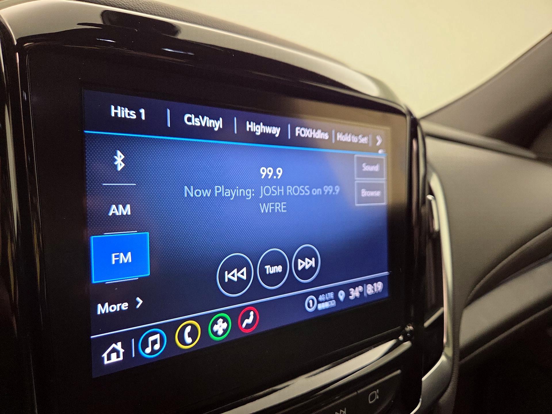 Thumbnail: 2023 Chevrolet Traverse - 15