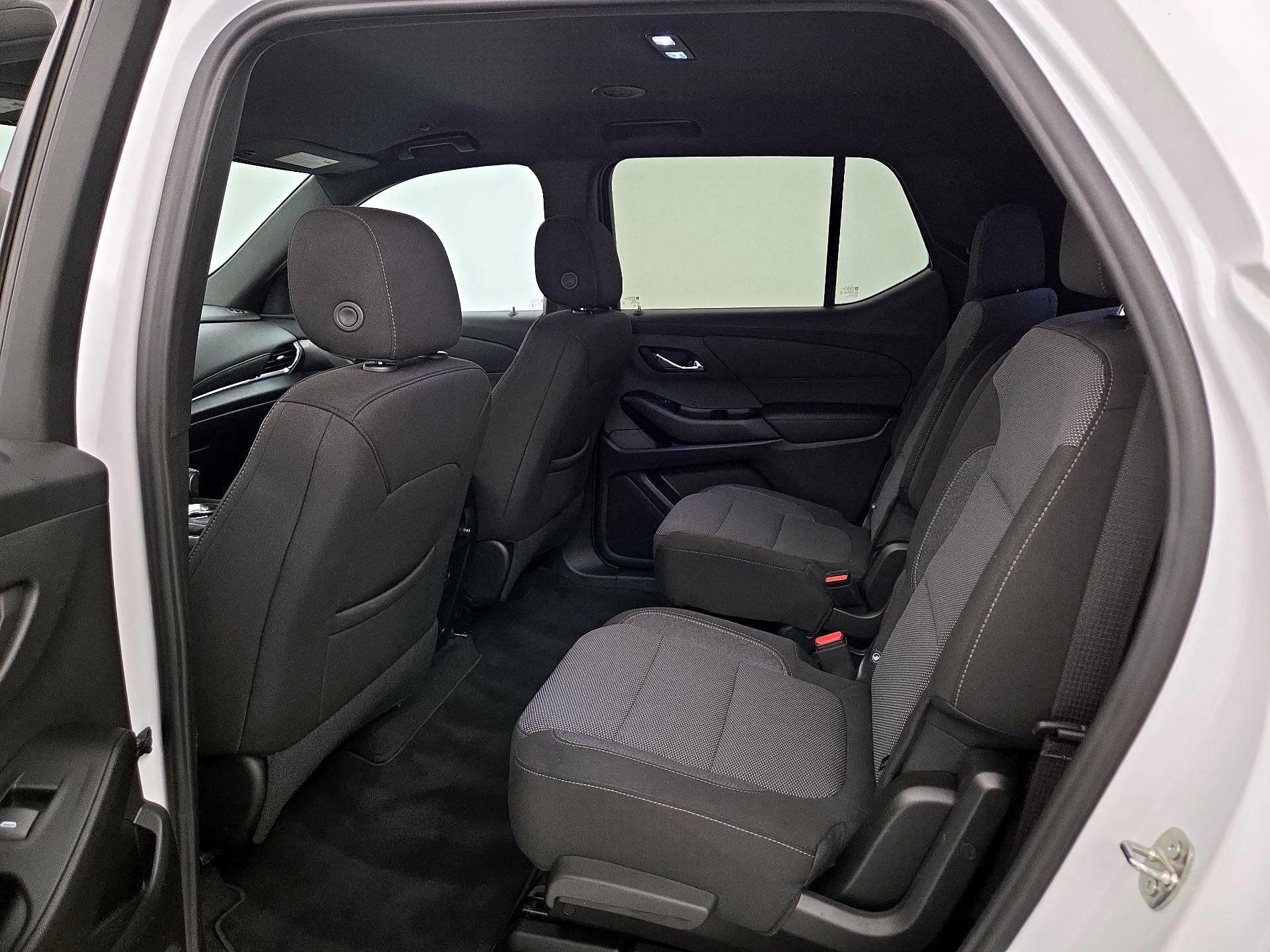 Thumbnail: 2023 Chevrolet Traverse - 19