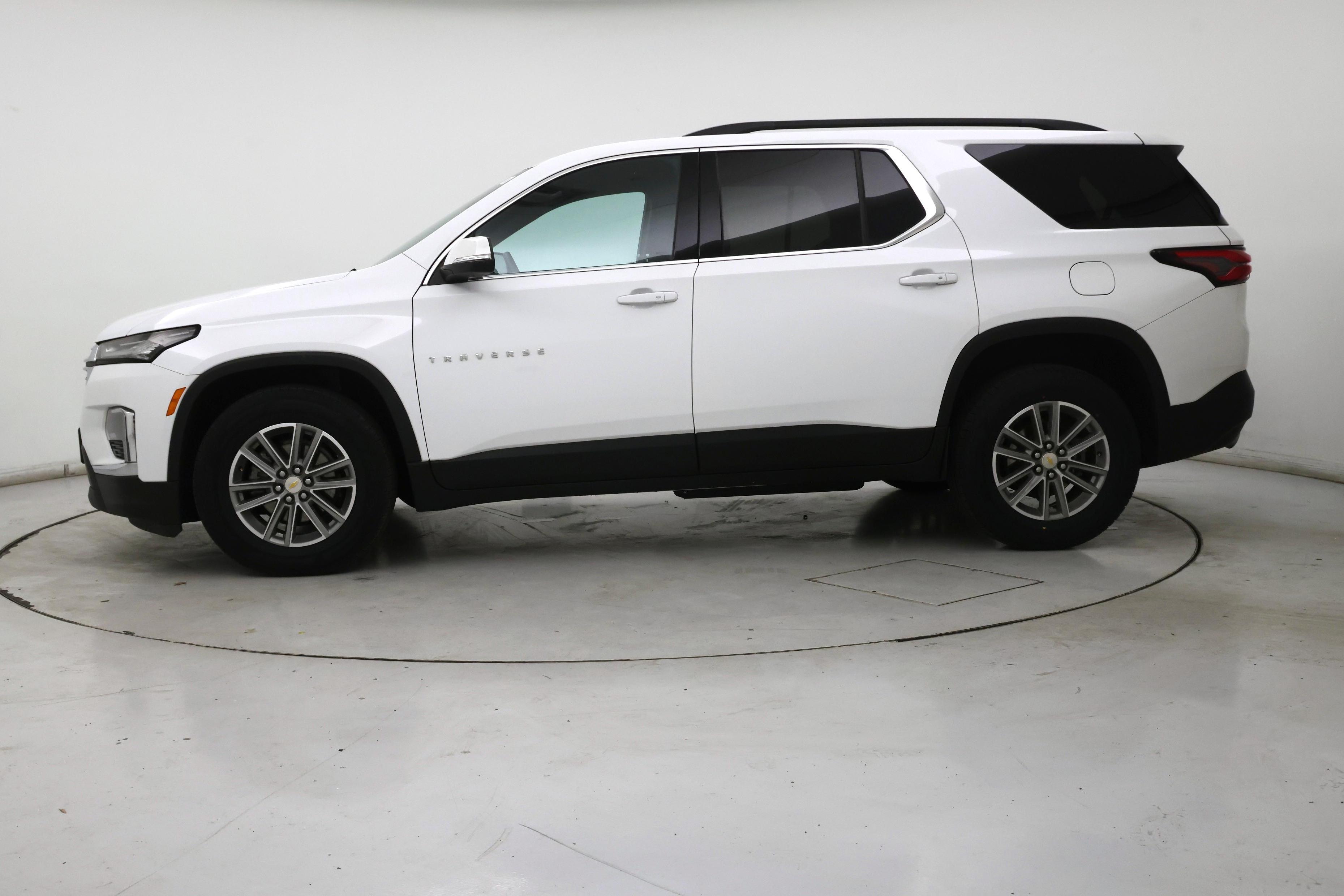 Thumbnail: 2023 Chevrolet Traverse - 3