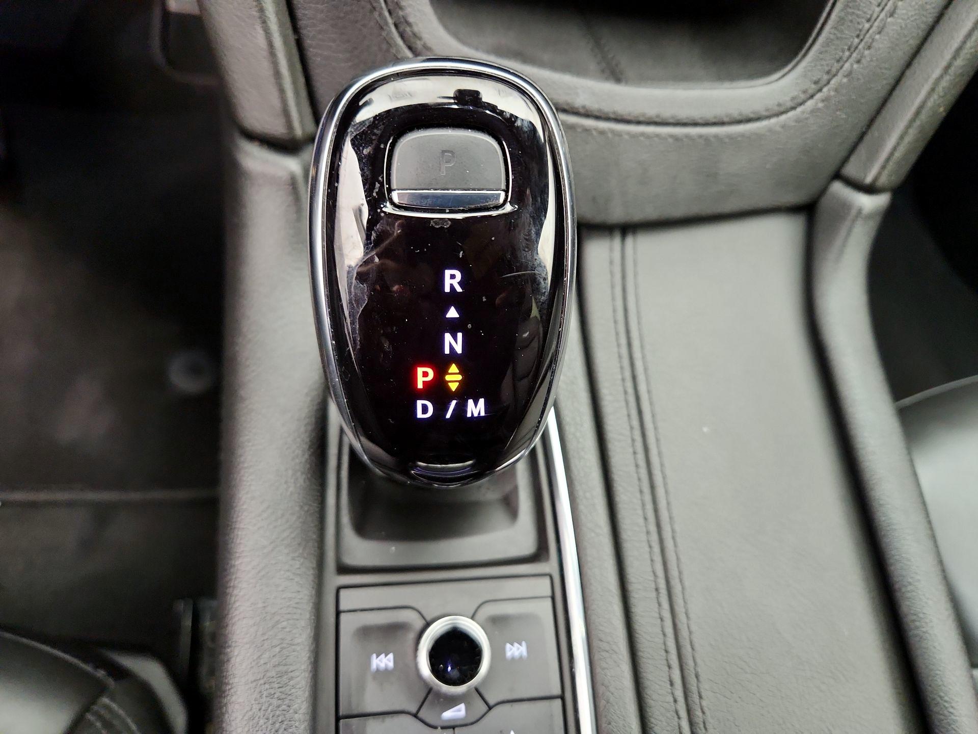 Thumbnail: 2025 Cadillac XT5 - 18