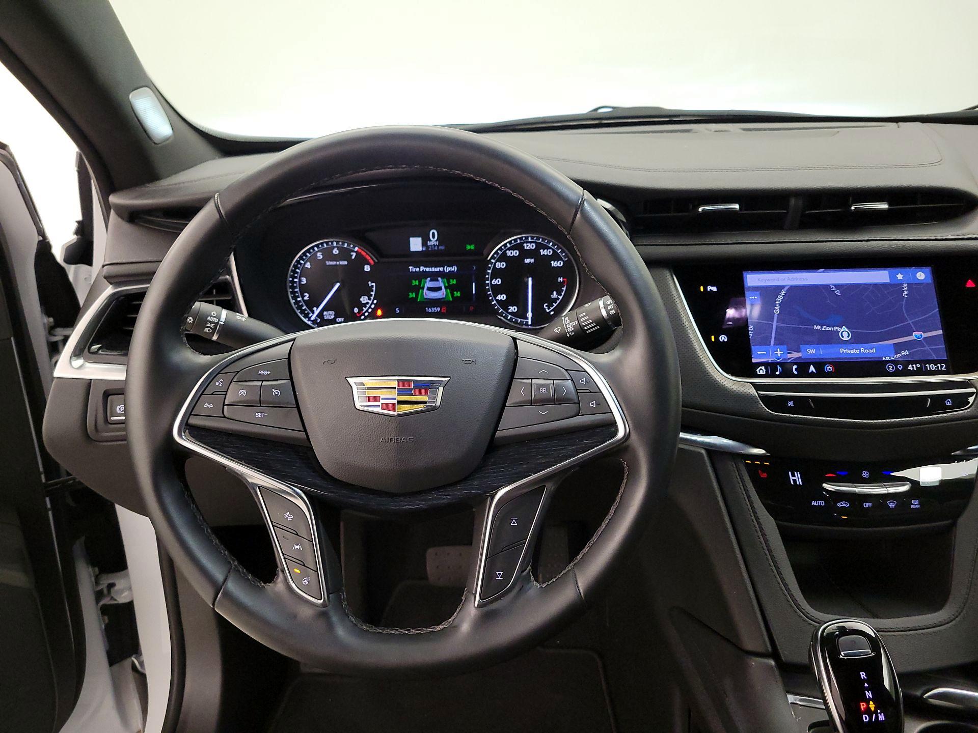 Thumbnail: 2025 Cadillac XT5 - 10