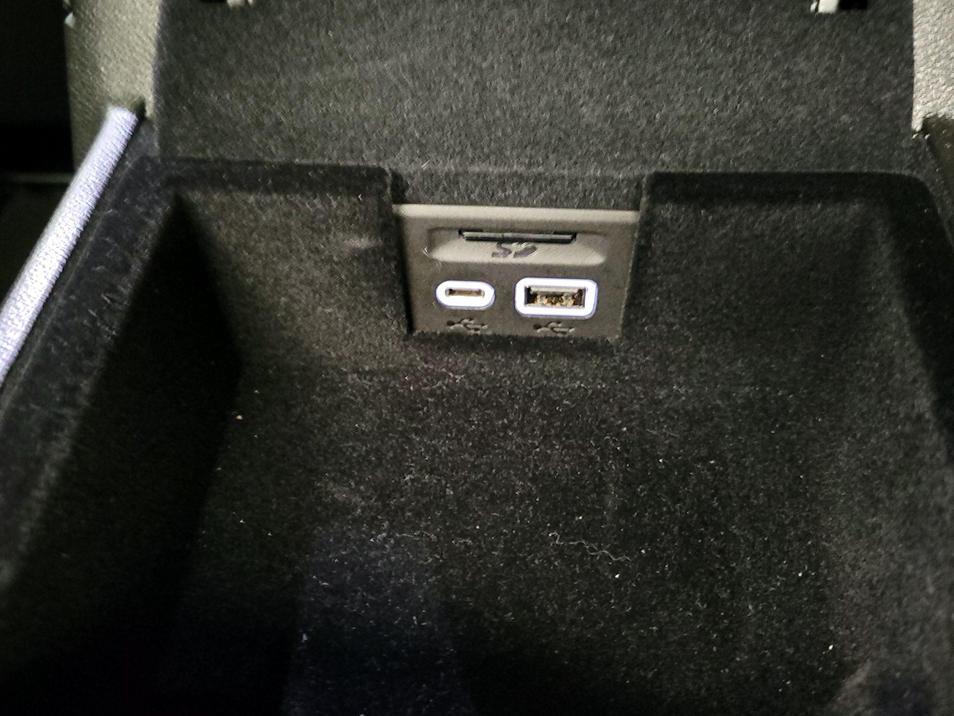 Thumbnail: 2025 Cadillac XT5 - 19